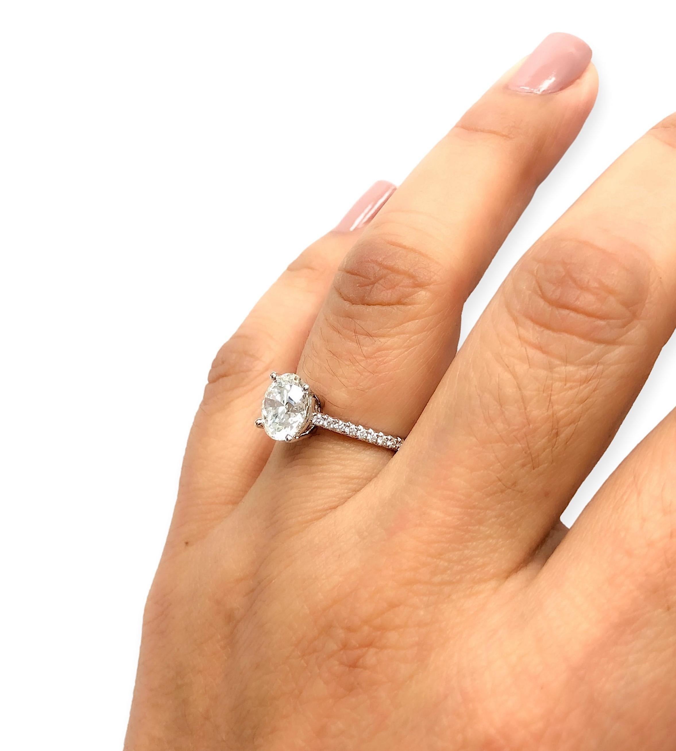 Tiffany & Co. Platinum Novo Round Diamond Engagement Ring 2.55 cts. TW GVS2 4