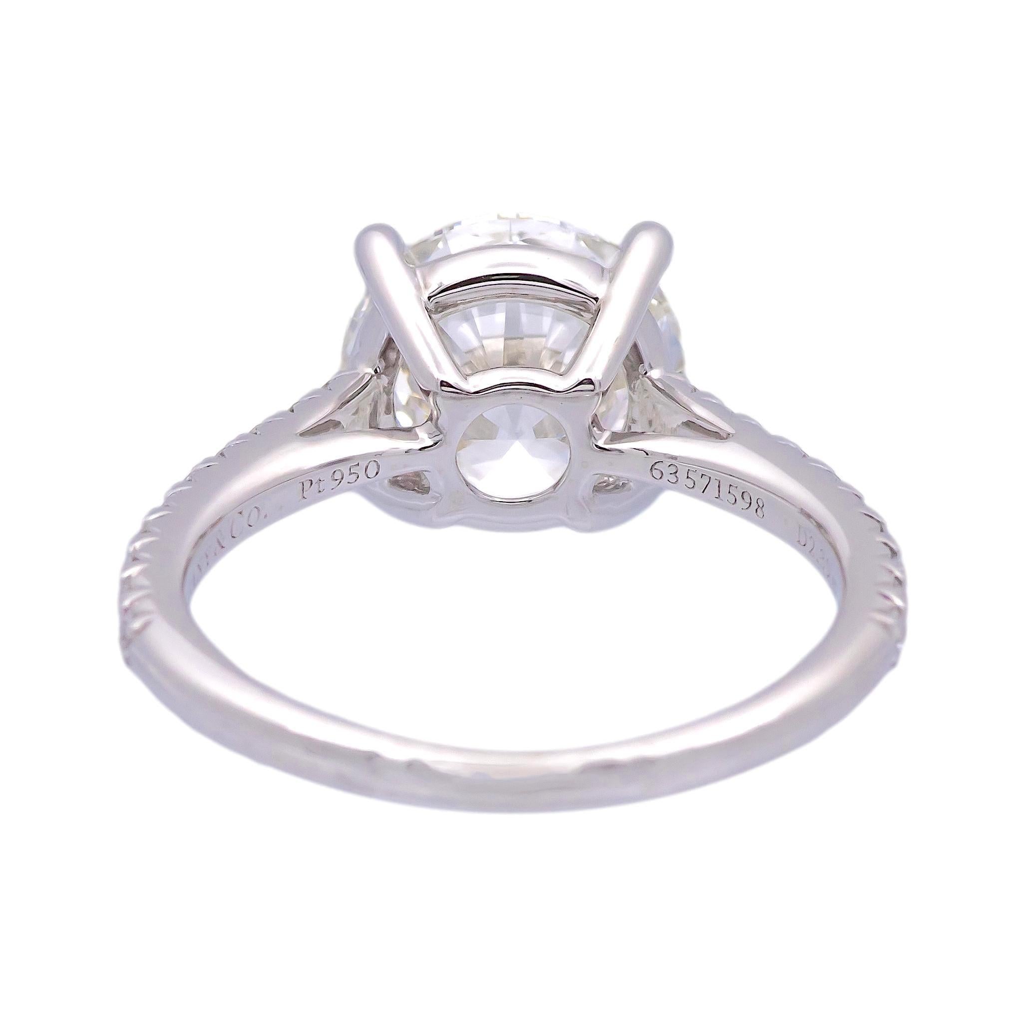 Round Cut Tiffany & Co. Platinum Novo Round Diamond Engagement Ring 2.55 cts. TW GVS2 For Sale