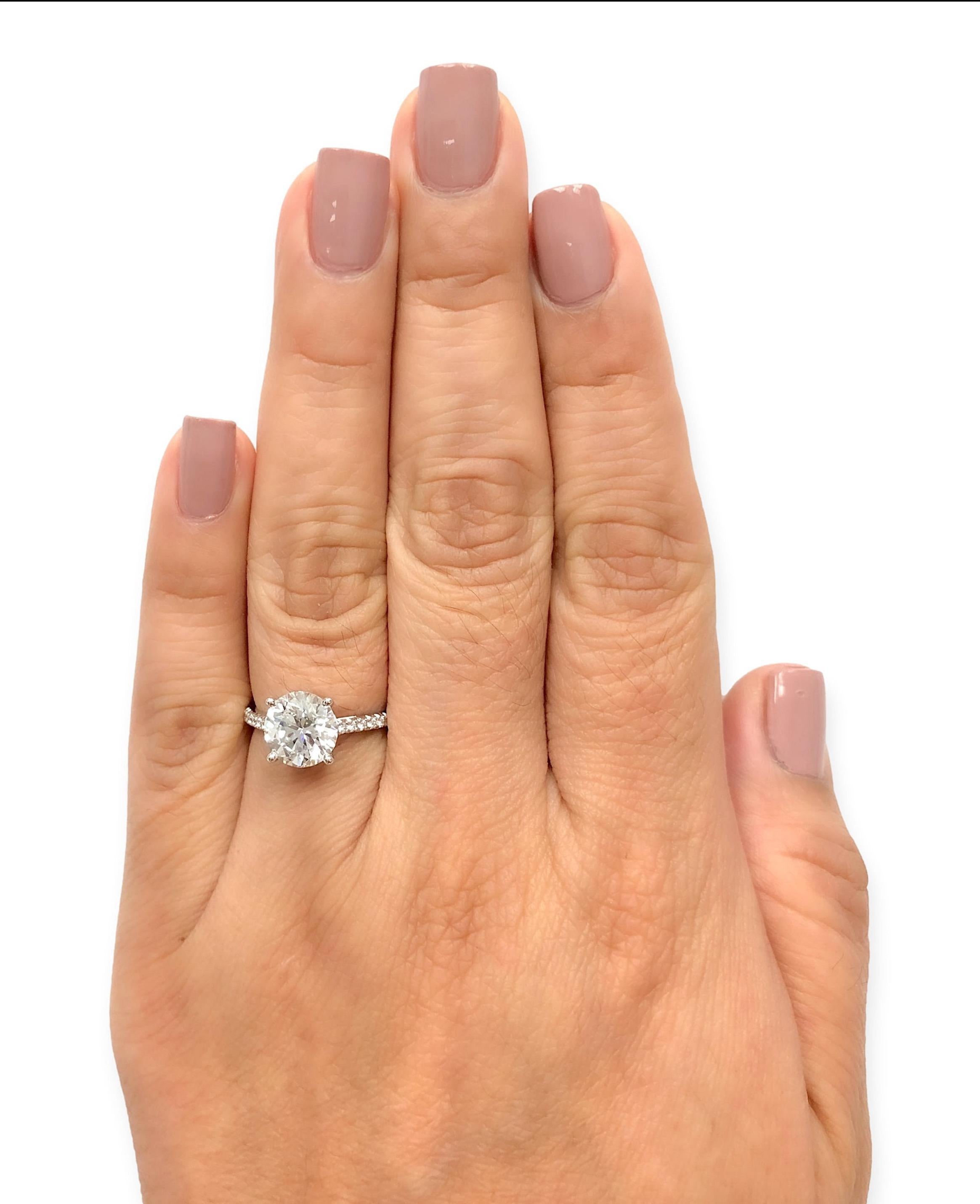 Tiffany & Co. Platinum Novo Round Diamond Engagement Ring 2.55 cts. TW GVS2 2