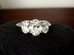 Tiffany & Co. Platinum Oval 3-Stone Diamond Ring 2.82 Carat