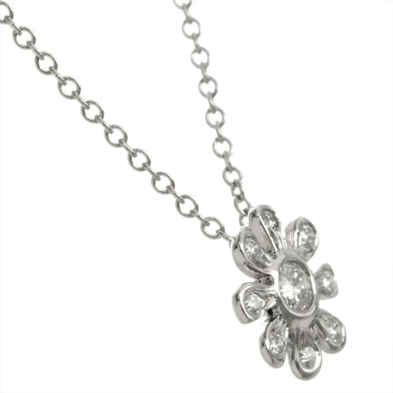 TIFFANY & Co. Platinum Paloma Picasso Diamond Daisy Pendant Necklace

Metal: Platinum
Chain: 16