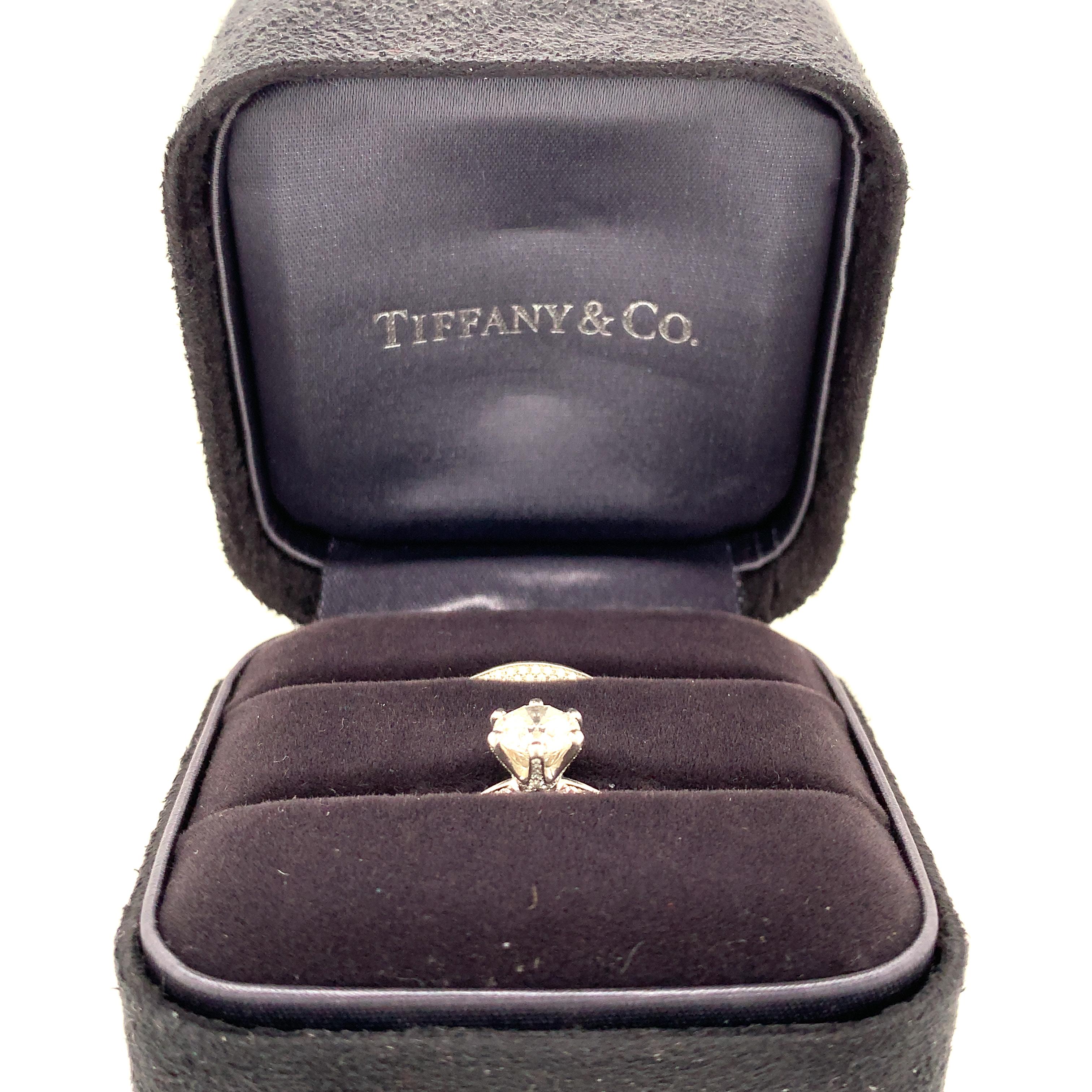 Tiffany & Co. Platinum Pave Round Diamond 1.04CT I-VS1 Round Diamond Wedding Set In Excellent Condition In Montgomery, AL