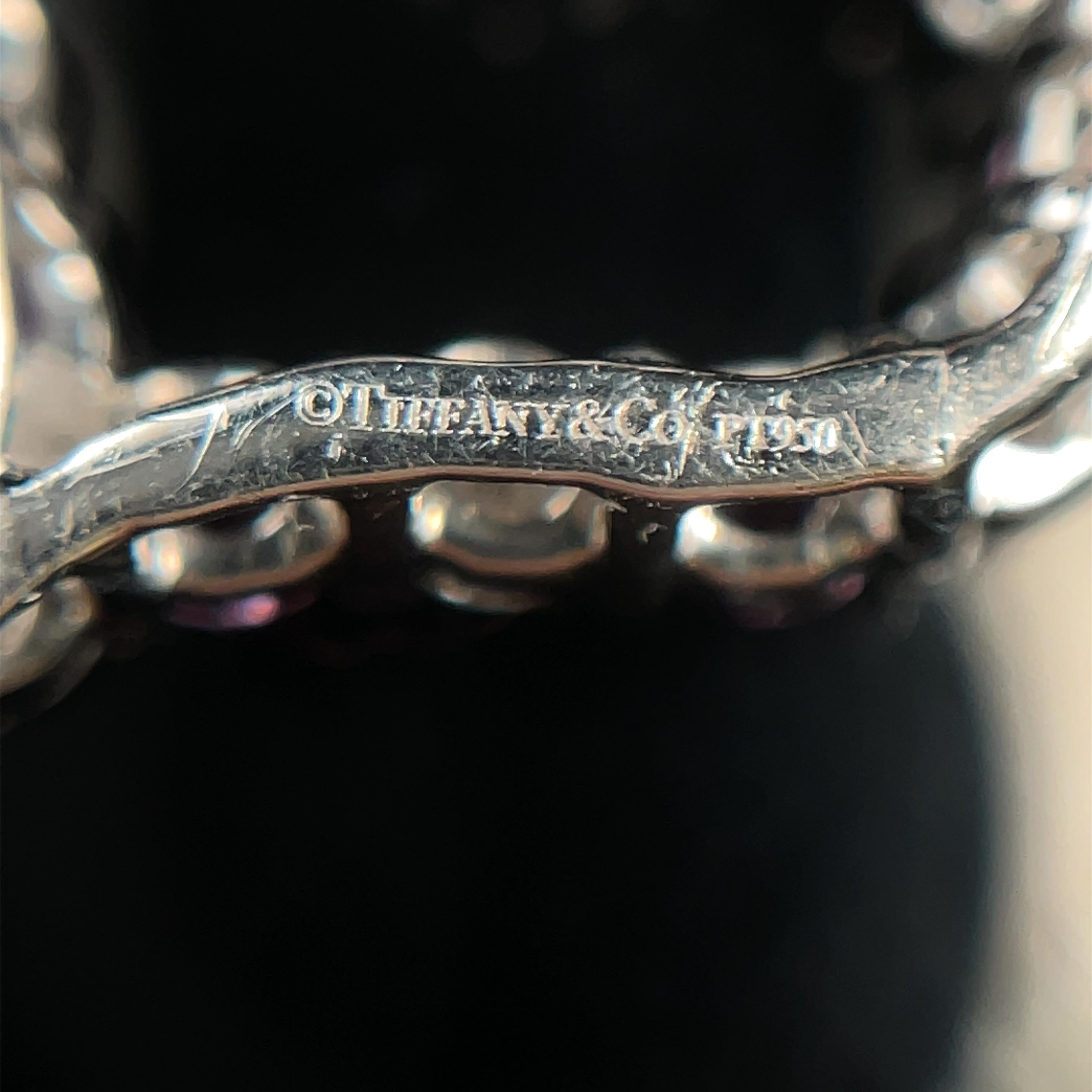 Taille ronde TIFFANY & CO. Platinum Pink Sapphire and Diamond Heart Pendant en vente