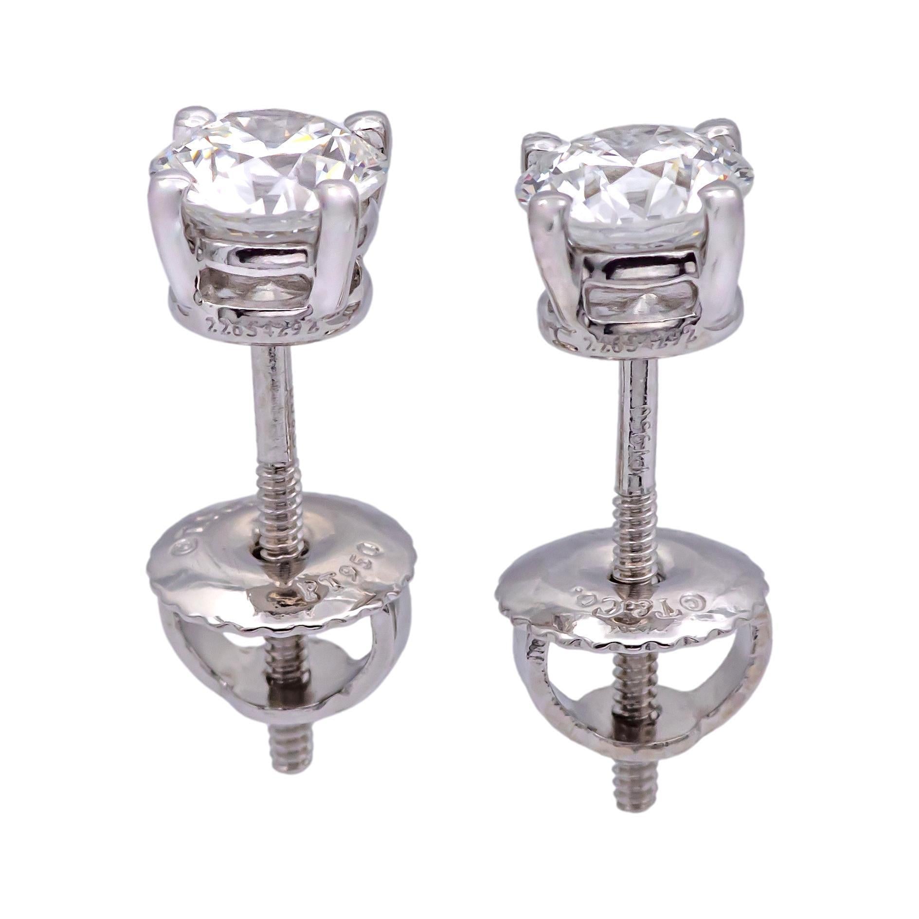Tiffany & Co. Platinum Round 0.95Cts. TW VVS1 Diamond Solitaire Stud Earrings In Excellent Condition For Sale In New York, NY