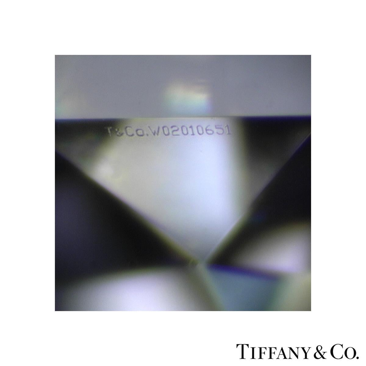  Tiffany & Co. Bague en platine sertie d'un diamant rond de taille brillant de 0,38 carat H/VS1 Pour femmes 
