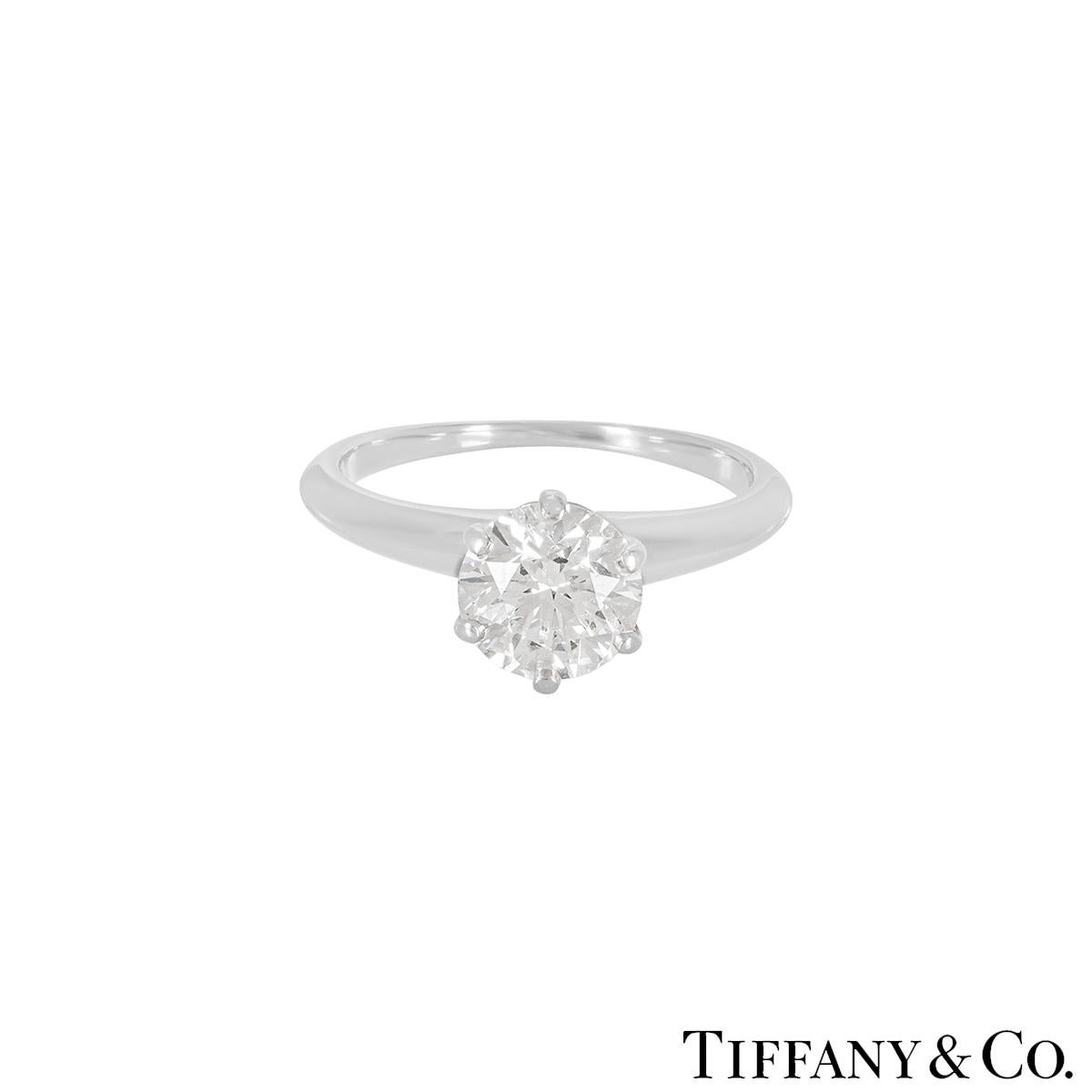 Tiffany & Co. Platinring mit rundem Diamanten im Brillantschliff 1,18 Karat D/VS1 XXX (Rundschliff) im Angebot