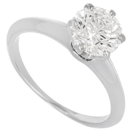 Tiffany & Co. Bague en platine sertie d'un diamant rond de taille brillant de 1,18 carat D/VS1 XXX