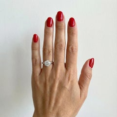 Tiffany & Co. Runder Brillant-Diamant-Verlobungsring aus Platin