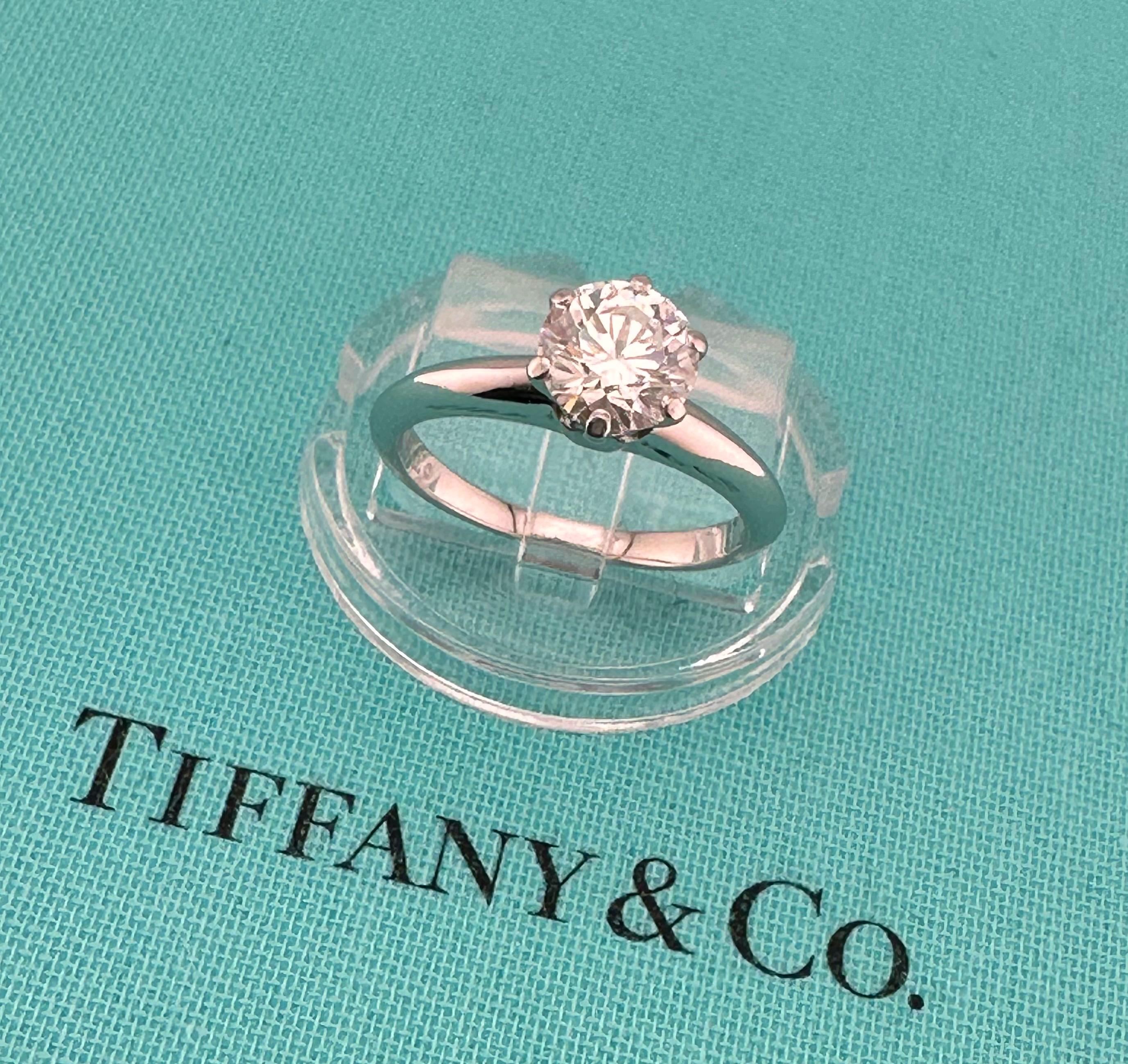 Tiffany & Co Platinum Round Diamond 0.91 cts E VVS2 Solitaire Engagement Ring For Sale 9