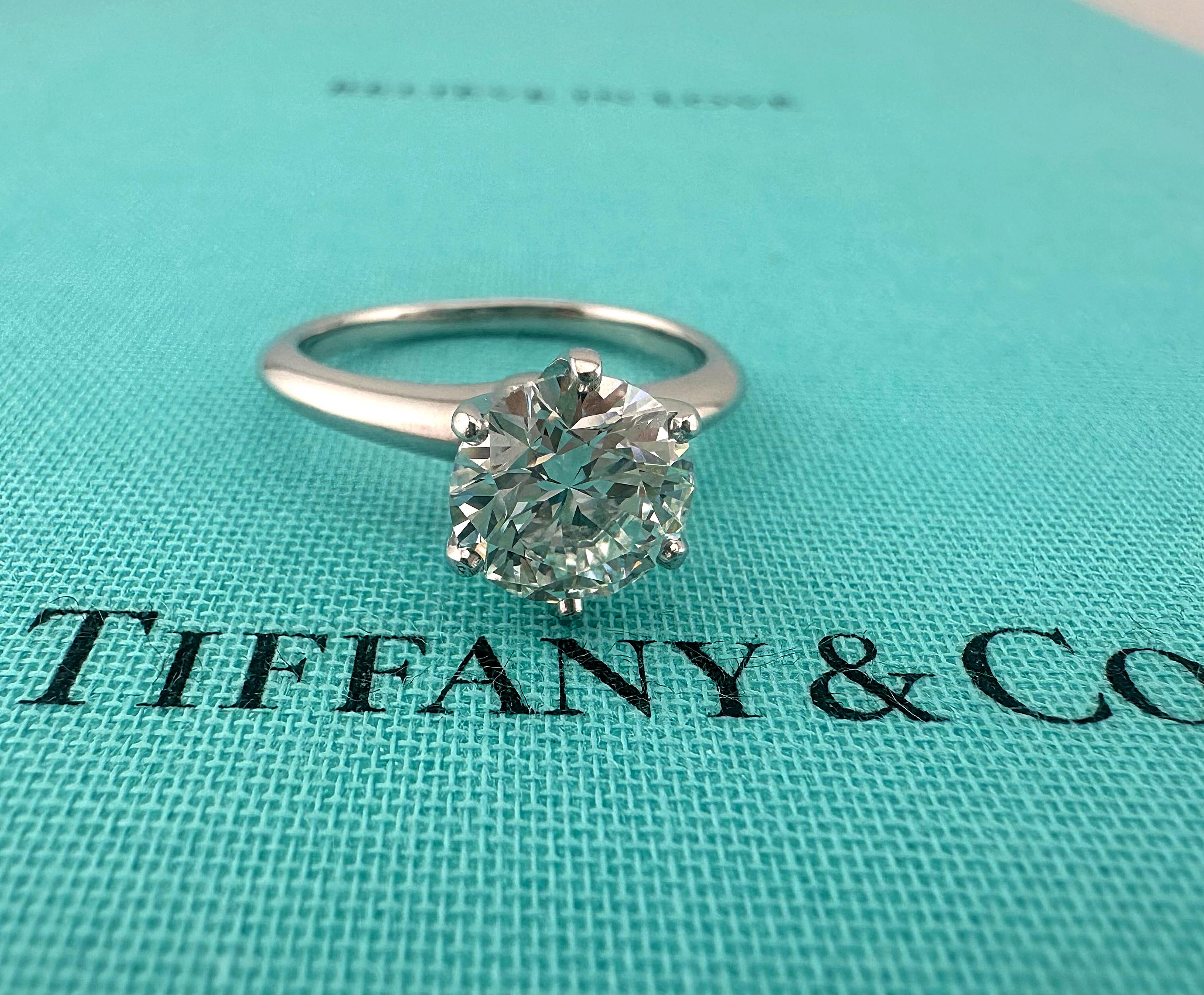 Tiffany & Co Platinum Round Diamond Engagement Ring 1.86 cts H VS1 For Sale 6