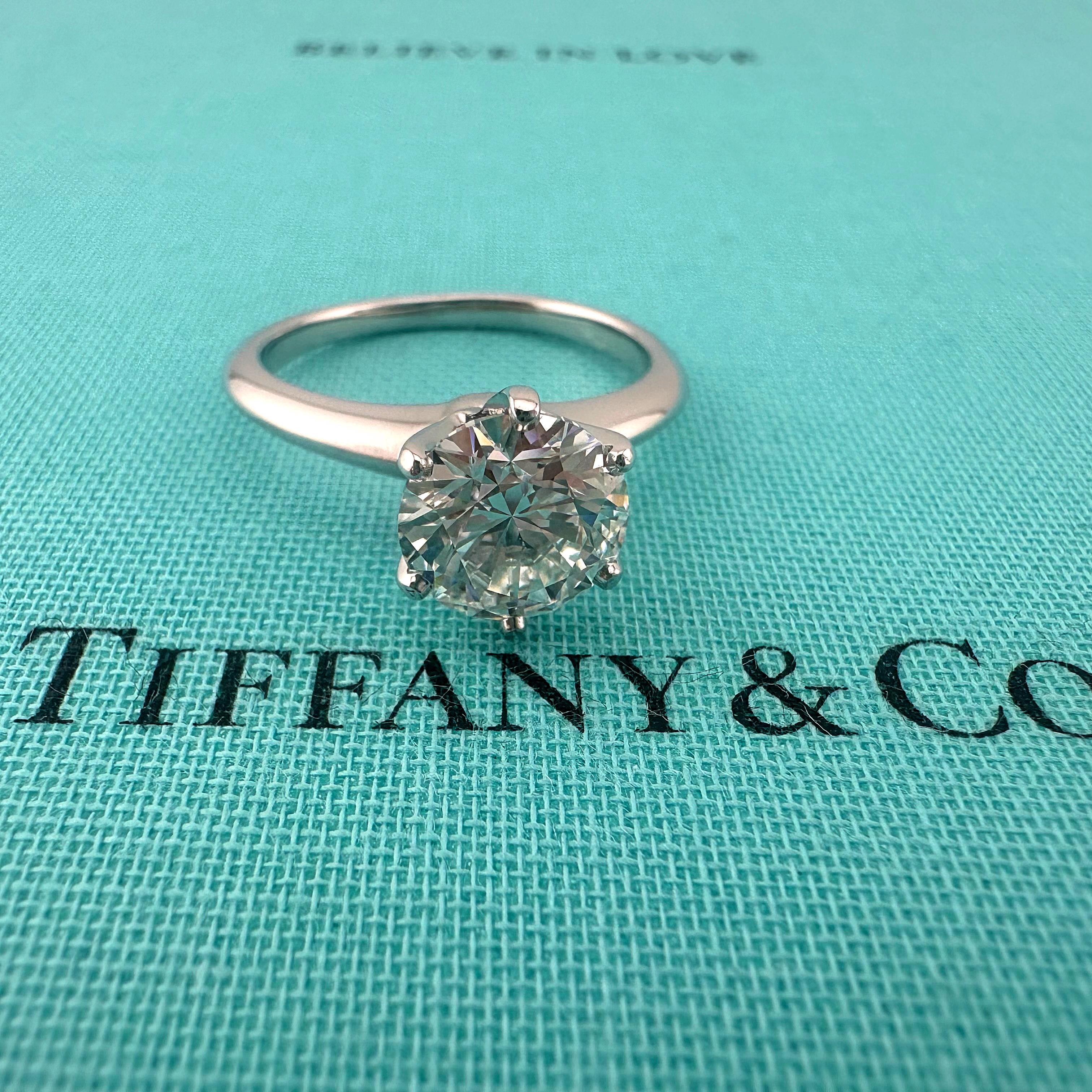 Tiffany & Co Platinum Round Diamond Engagement Ring 1.86 cts H VS1 For Sale 8