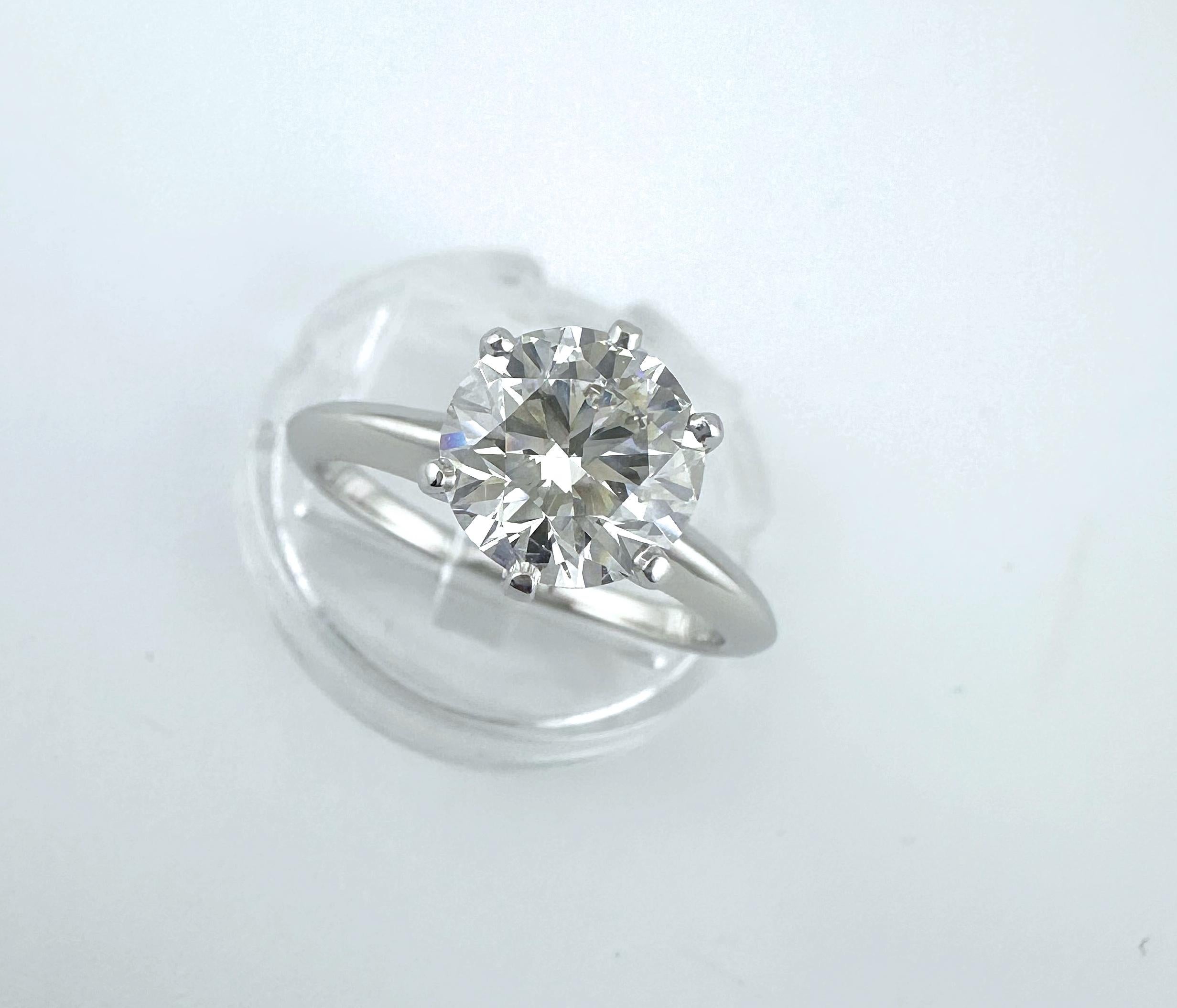 Tiffany & Co Platinum Round Diamond Engagement Ring 1.86 cts H VS1 For Sale 9