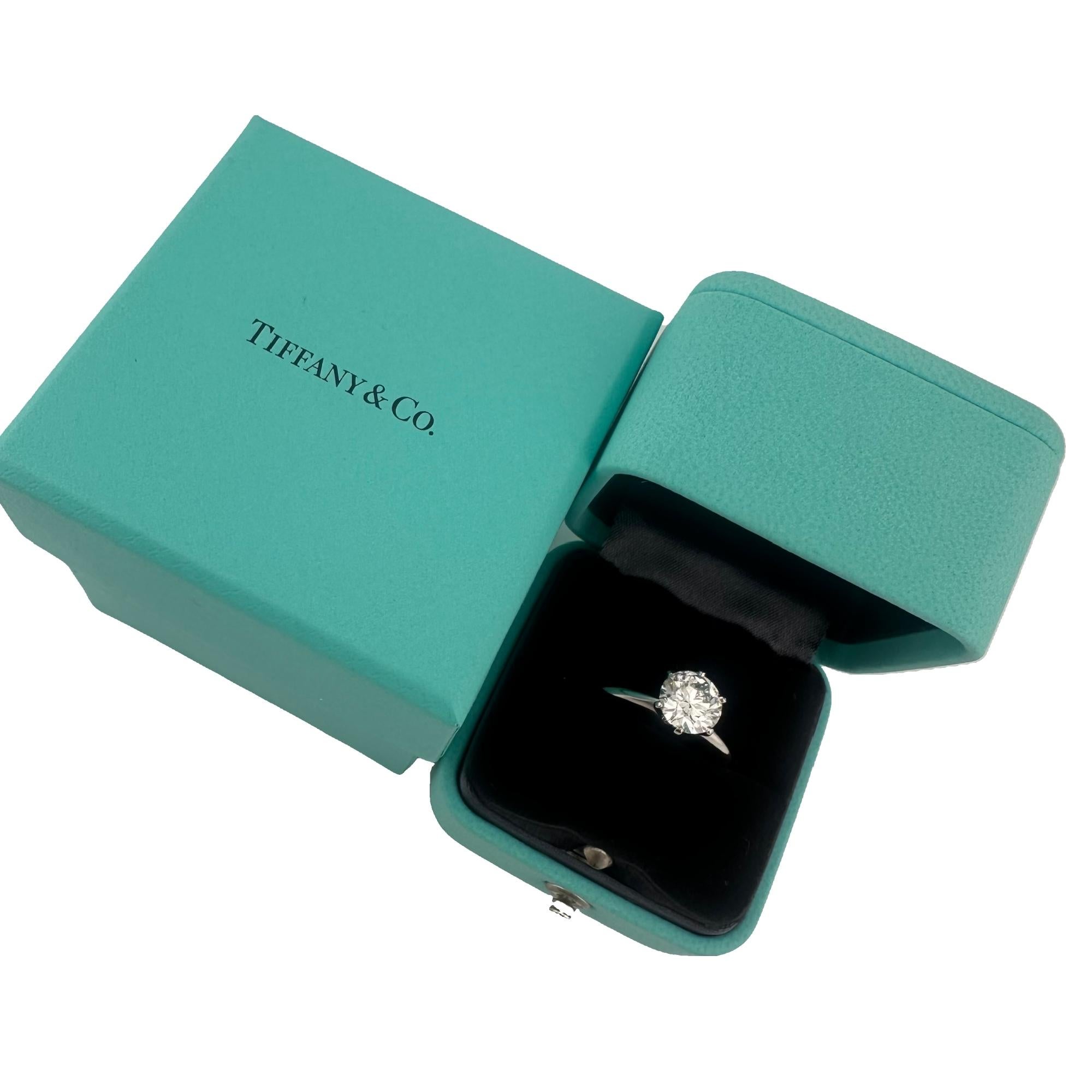 Tiffany & Co Platinum Round Diamond Engagement Ring 1.86 cts H VS1 In Excellent Condition For Sale In San Diego, CA