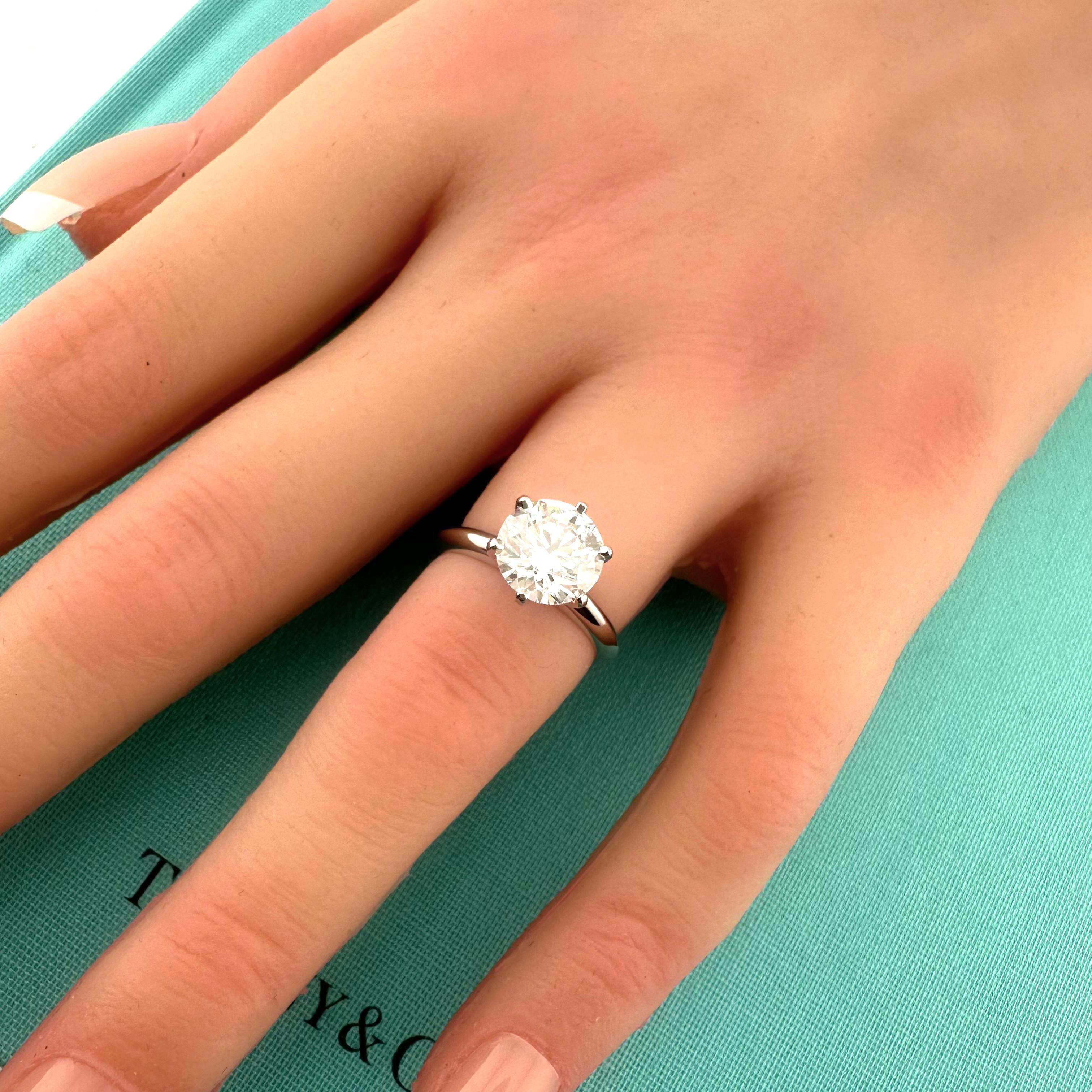 Tiffany & Co Platinum Round Diamond Engagement Ring 2.29 cts I VS1 For Sale 11