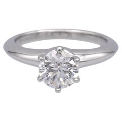 Tiffany & Co Platin Verlobungsring mit rundem Diamanten .88 Karat G VVS2
