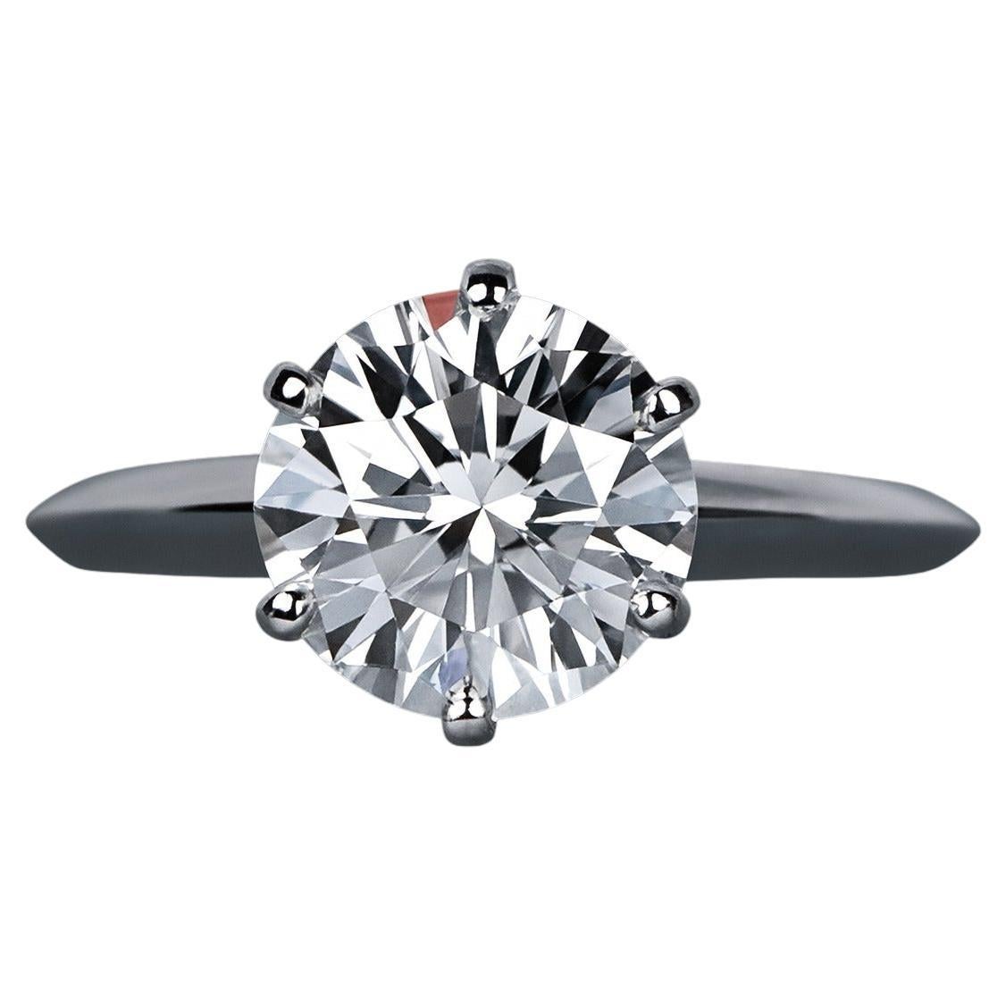 Tiffany & Co. Bague de fiançailles en platine avec diamant rond