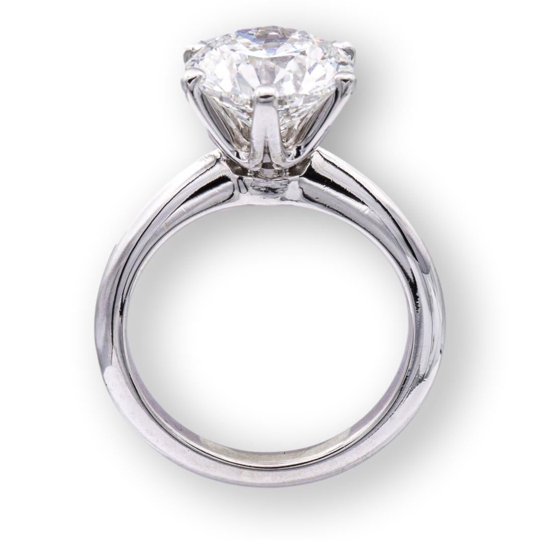 Tiffany & Co. Platinum Round Diamond Solitaire Engagement Ring 2.76 Ct GVS1 In Excellent Condition In New York, NY