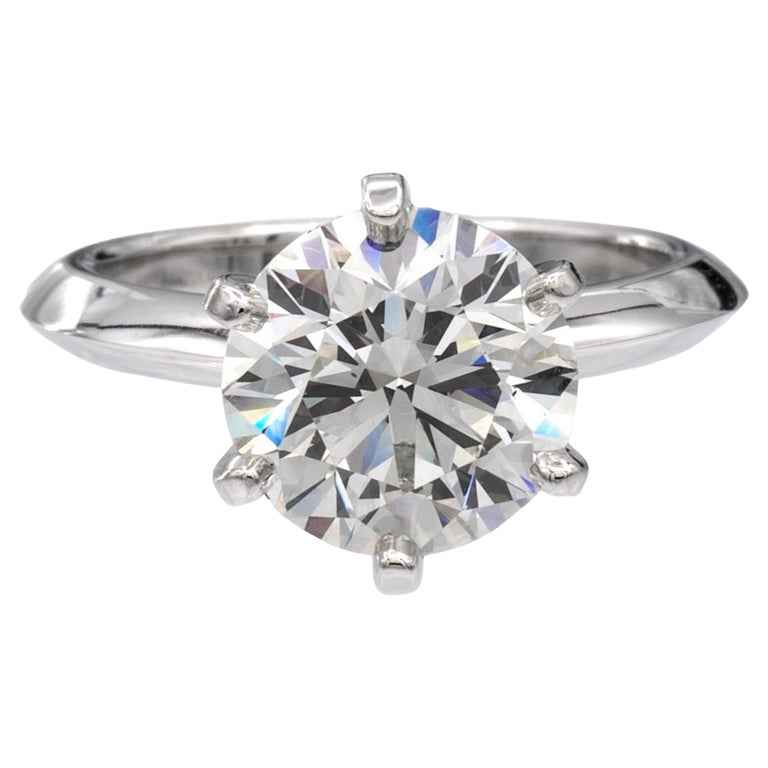 Tiffany and Co. Platinum Round Diamond Solitaire Engagement Ring 3.24ct  IVS1 For Sale at 1stDibs