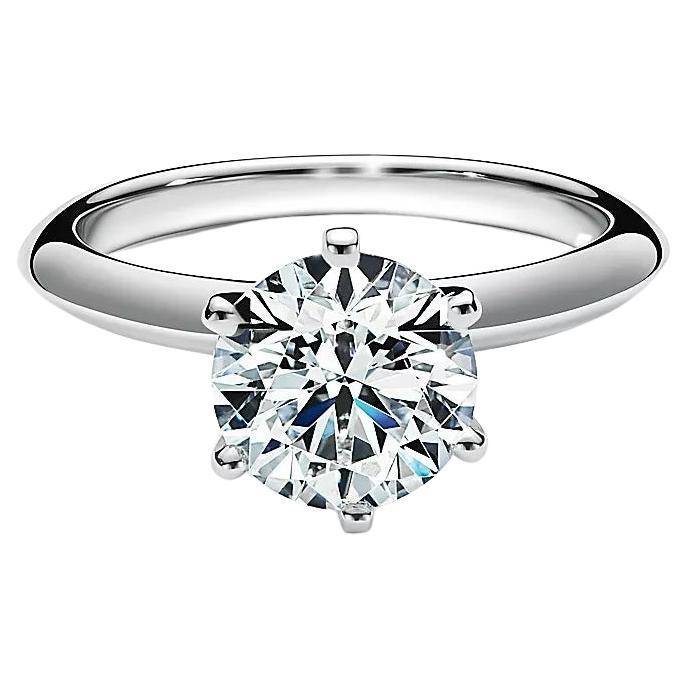 Taglio rotondo Tiffany & Co. Anello di fidanzamento solitario con diamante rotondo in platino in vendita