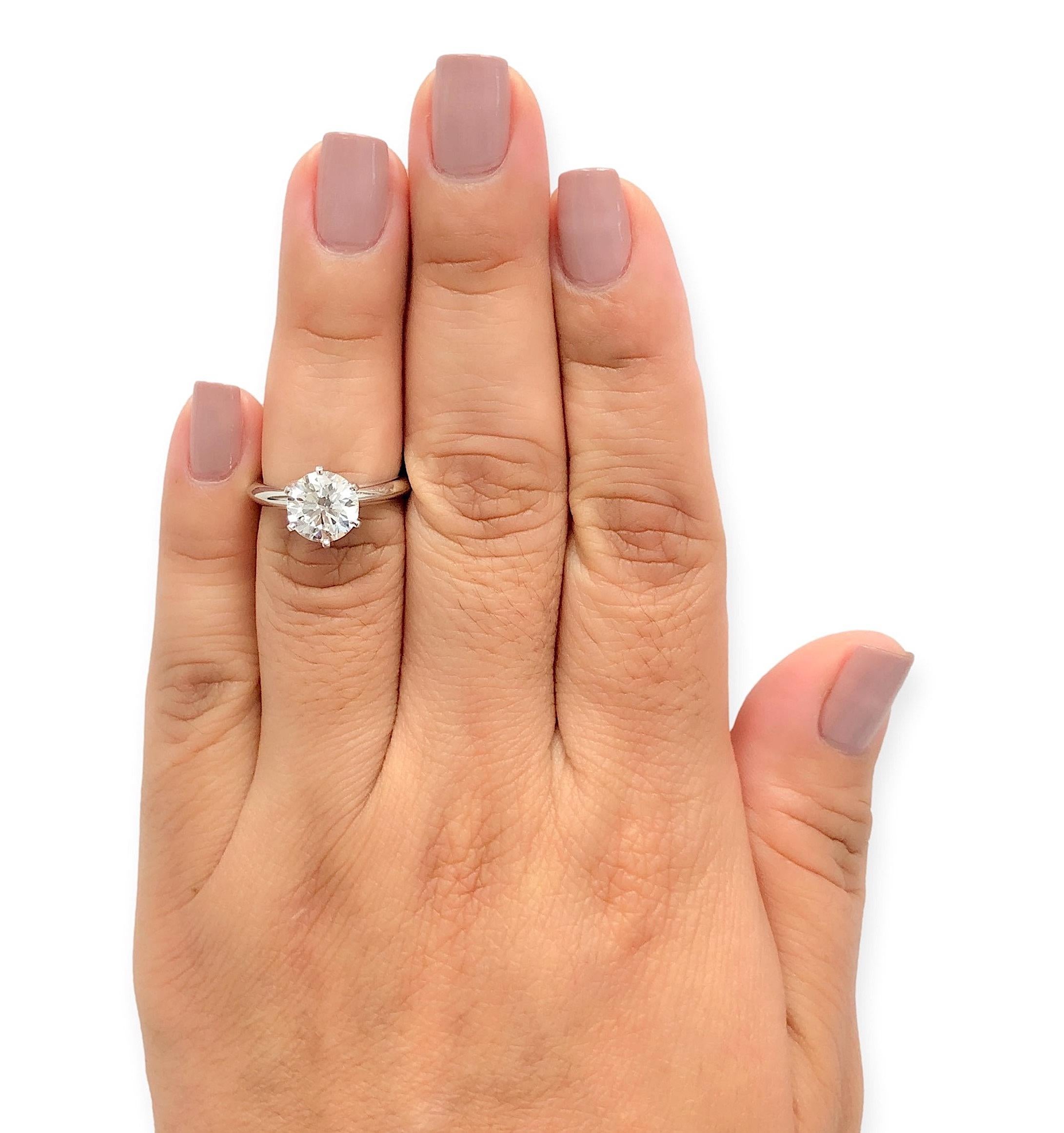 Tiffany & Co. Platinum Round Diamond Solitaire Engagement Ring Round 2.06ct IVS1 1