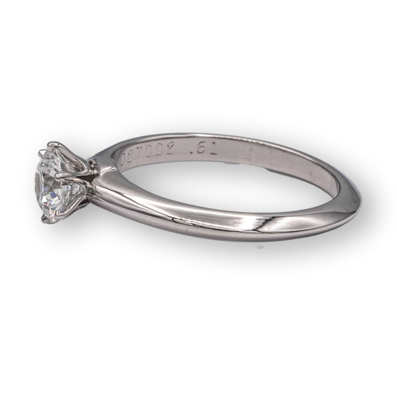 Modern Tiffany & Co. Platinum Solitaire Diamond Engagement Ring with Round 0.61 Ct GVVS
