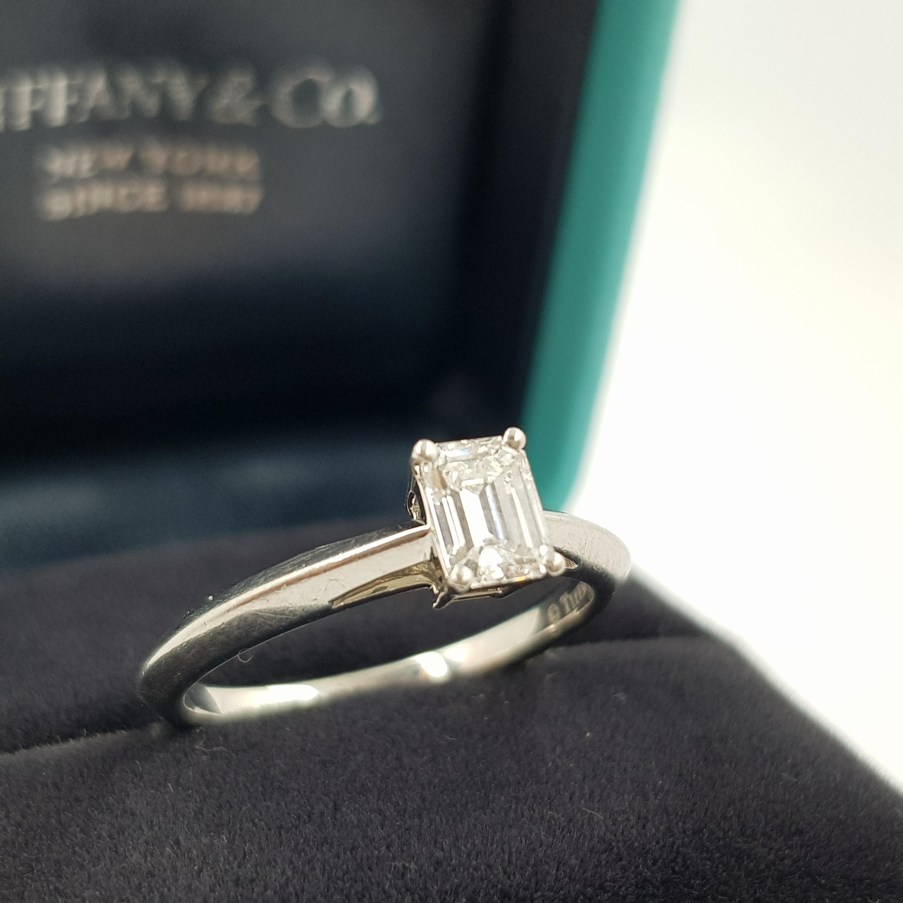 bague taille emeraude tiffany