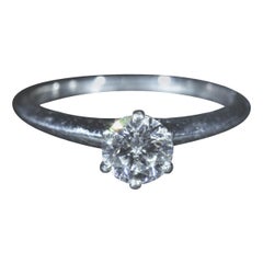 Tiffany & Co. Platinum Solitaire Engagement Ring set with 0.93 Carat Diamond