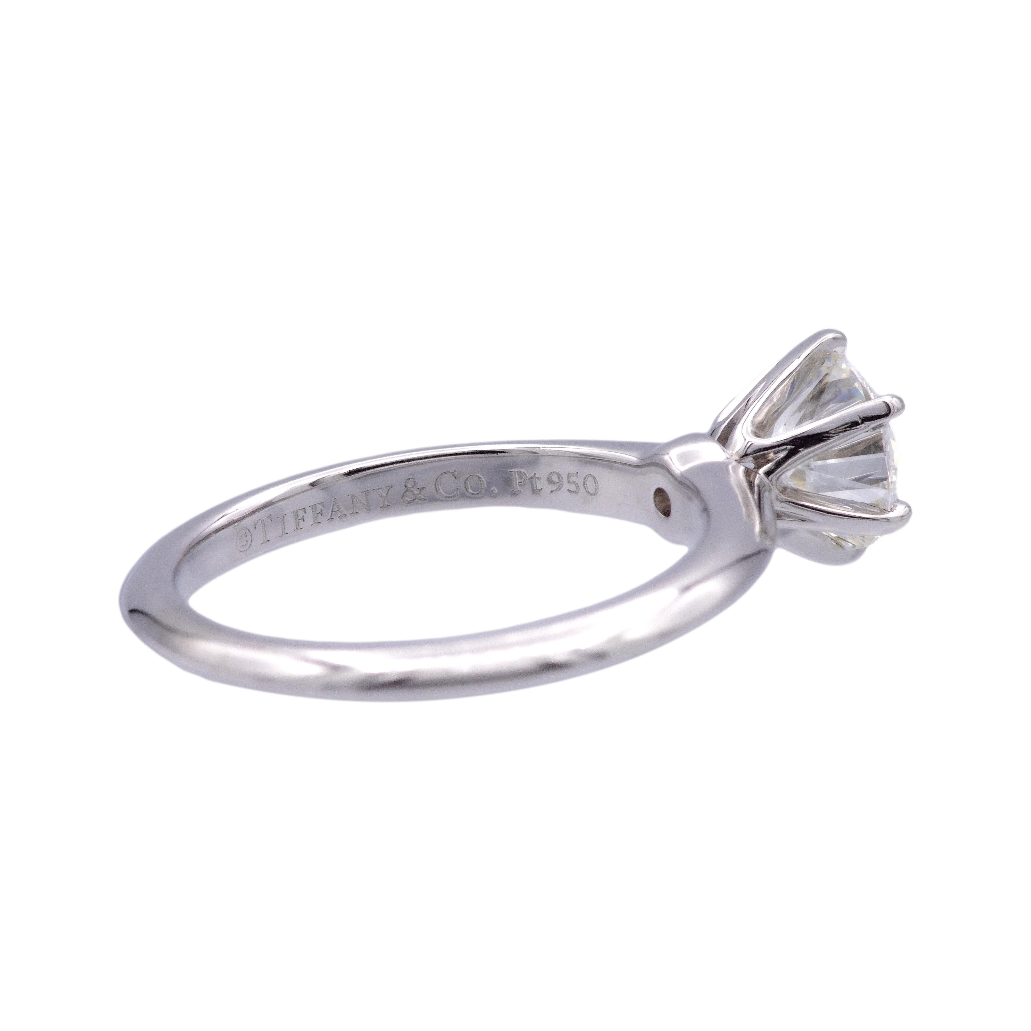 Tiffany & Co Platinum Solitaire GIA Round Diamond Engagement Ring .90 G VVS2 Bon état - En vente à New York, NY