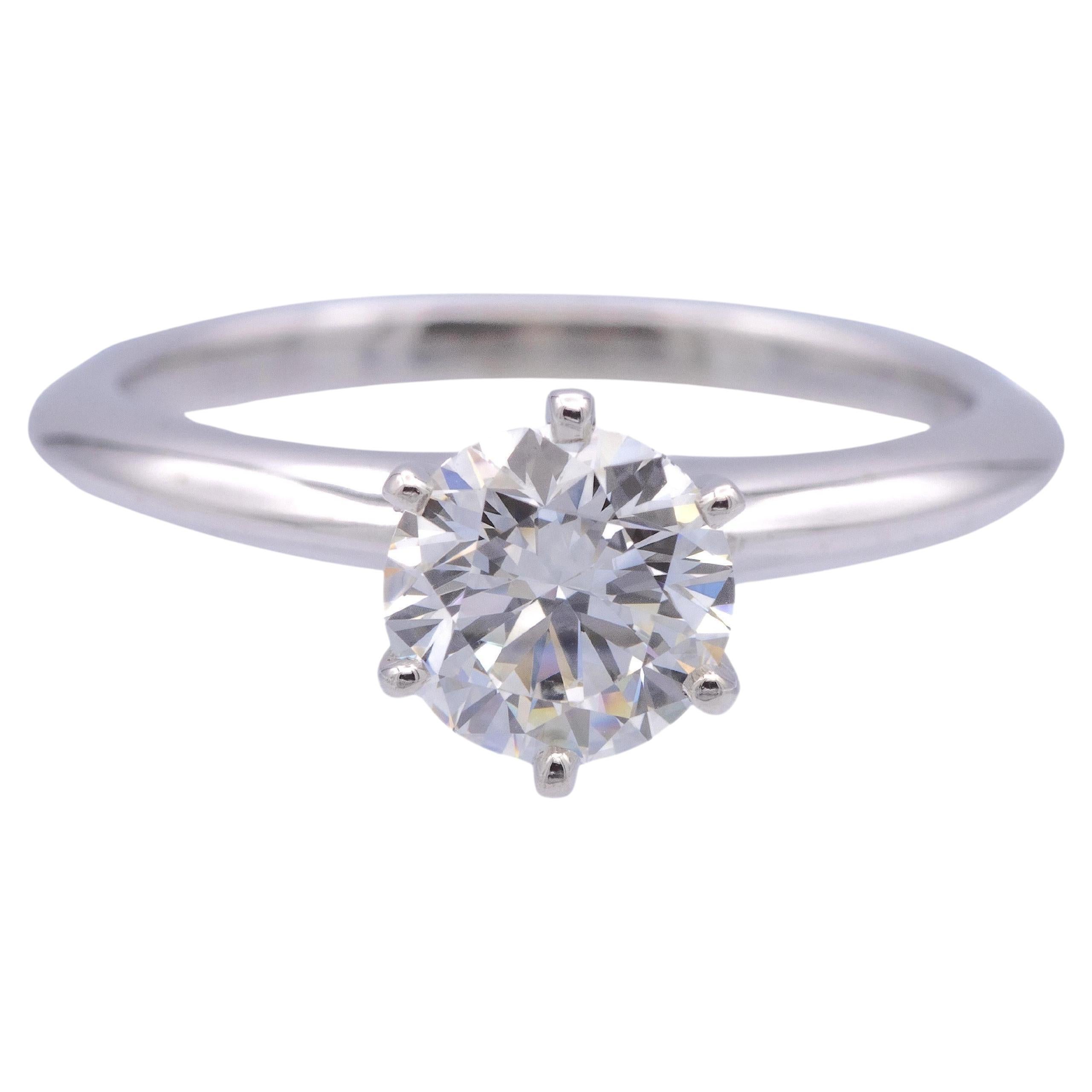 Tiffany & Co Platinum Solitaire GIA Round Diamond Engagement Ring .90 G VVS2 en vente