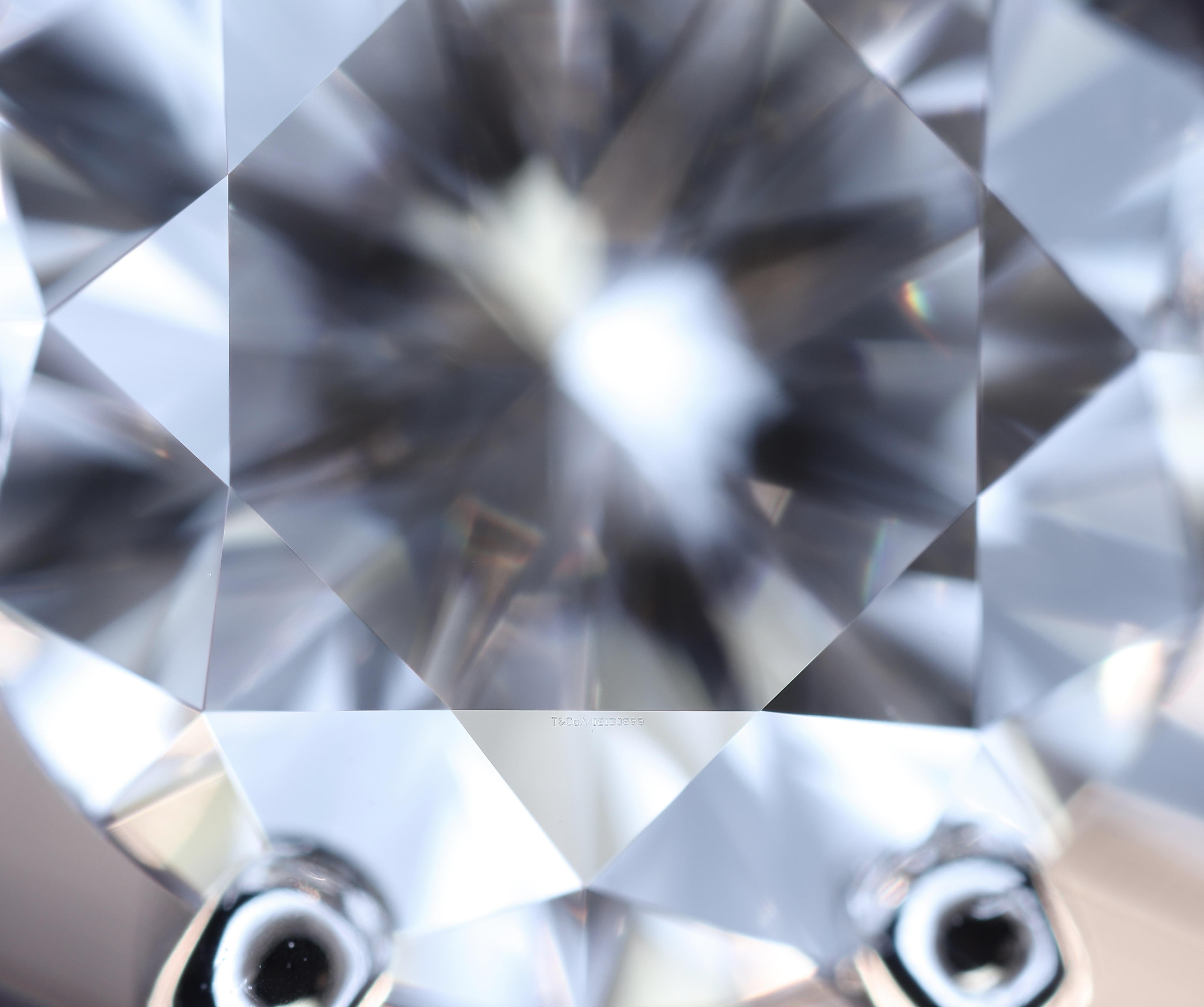 Tiffany & Co. Platinum Solitaire Round Diamond Engagement Ring 1.03 HVS1 6