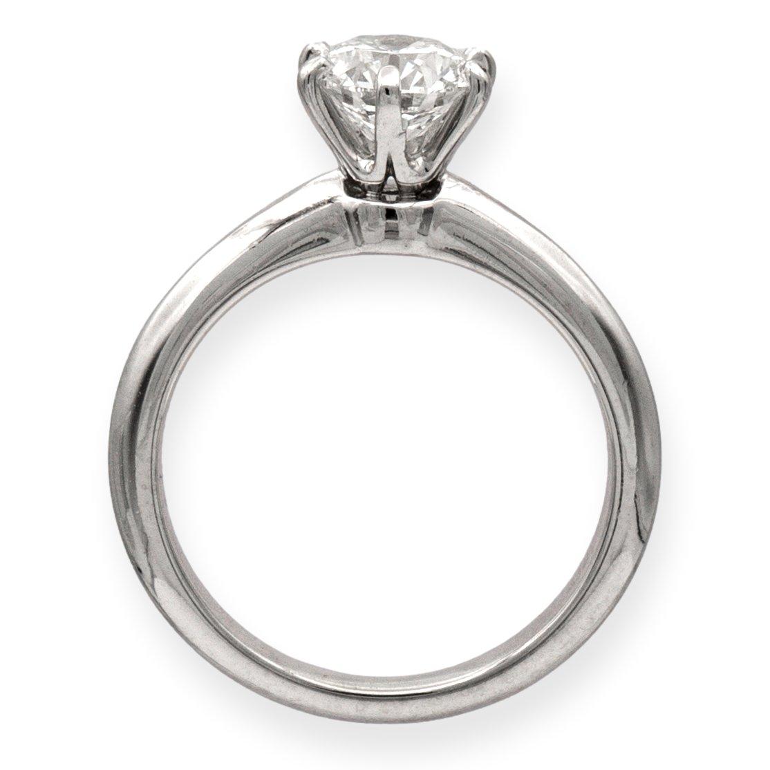 Tiffany & Co. Bague de fiançailles solitaire en platine avec diamant rond de 1,17 carat IVVS1 en vente 1