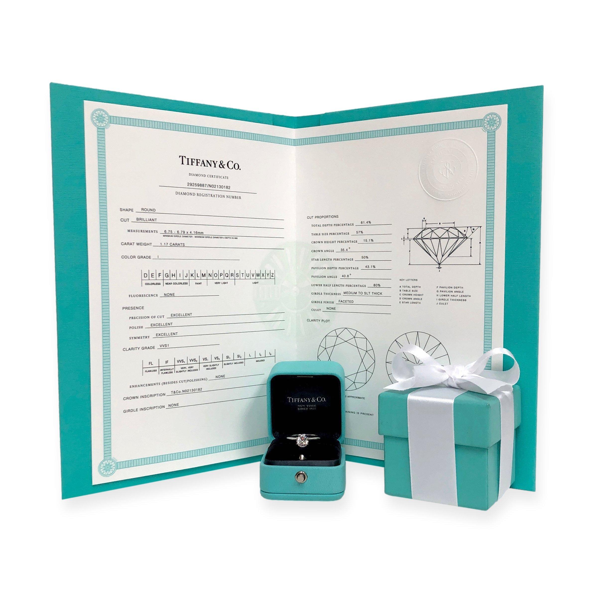 Tiffany & Co. Bague de fiançailles solitaire en platine avec diamant rond de 1,17 carat IVVS1 en vente 2