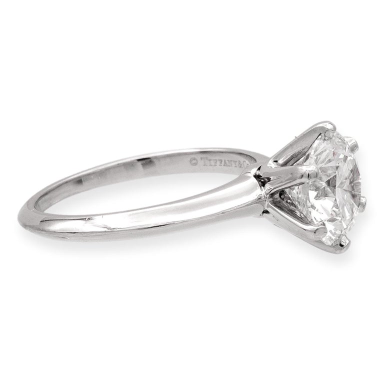 Tiffany and Co. Platinum Solitaire Round Diamond Engagement Ring 2.54Ct  HVS1 For Sale at 1stDibs