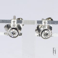 Tiffany & Co. Platinum Stud Earrings with Two 0.1ct E/VS2 Diamonds