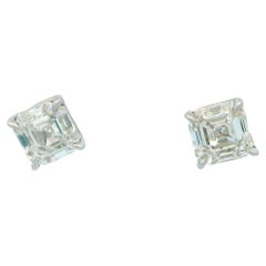 Tiffany & Co. Boucles d'oreilles en platine avec certificat GIA W/Box