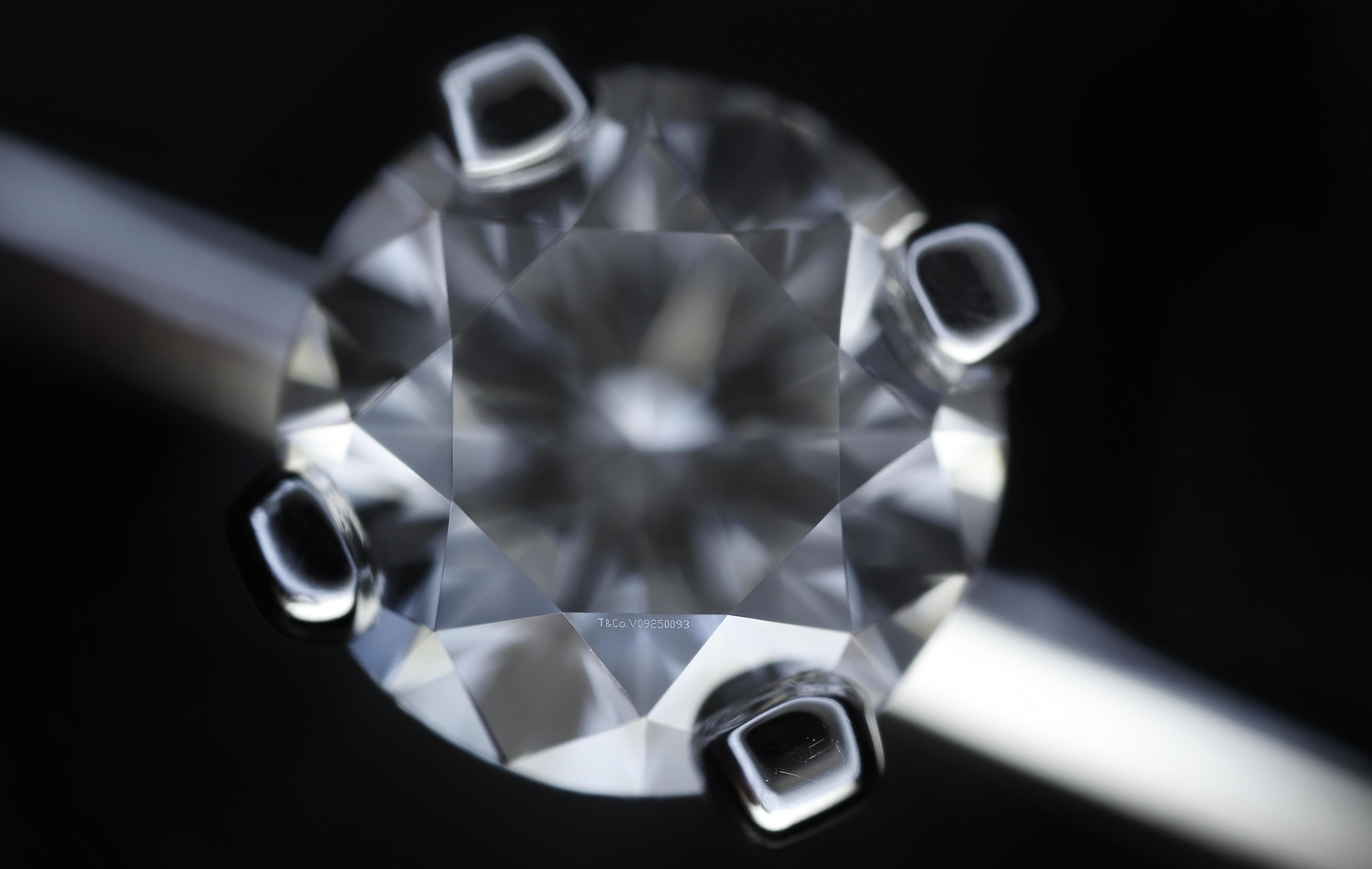 Tiffany & Co. Platinum True Round Diamond Engagement Ring  .20 ct EVS1 For Sale 1