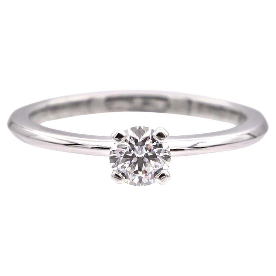 Tiffany & Co. Bague de fiançailles en platine avec véritable diamant rond  .20 ct EVS1