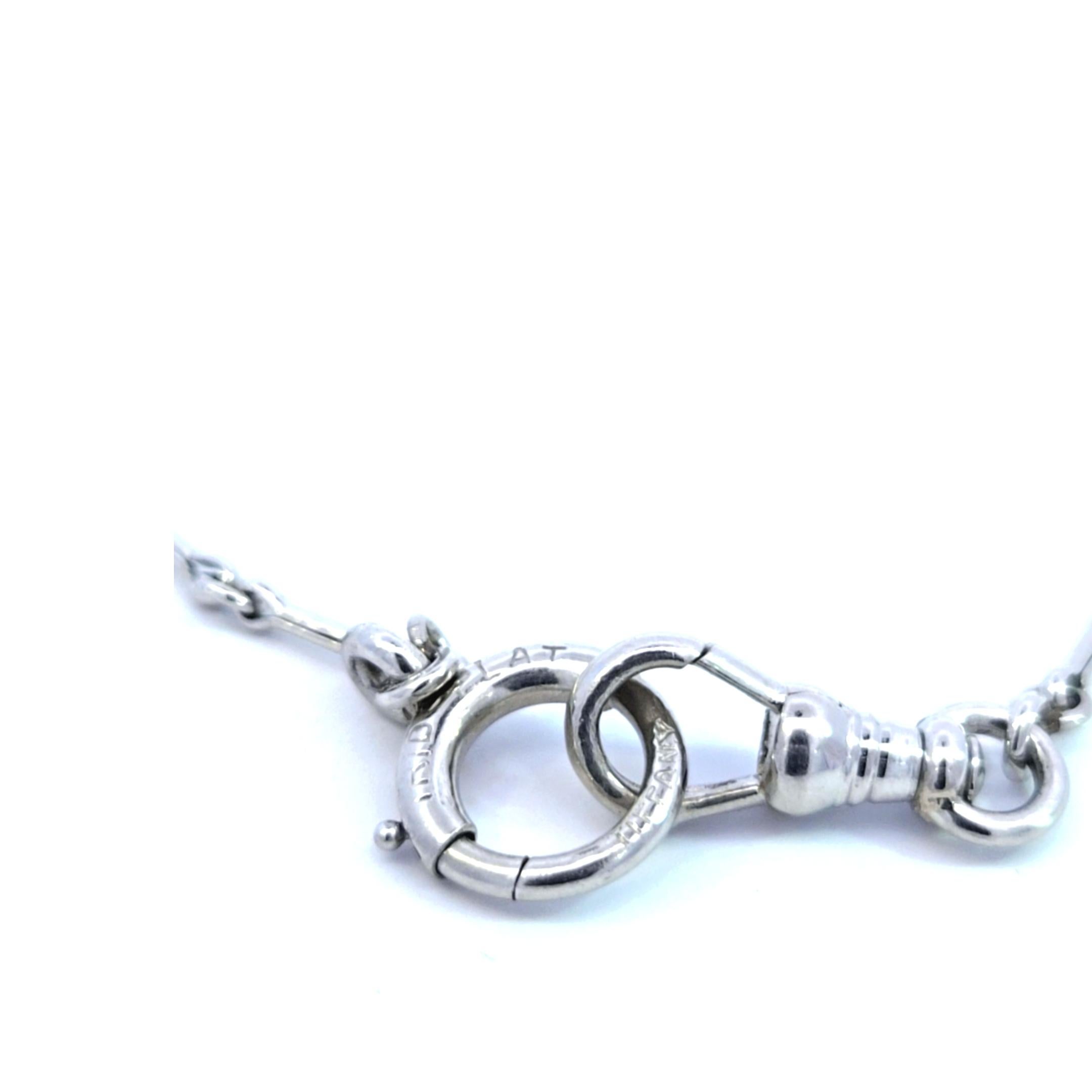 Tiffany & Co. Catena per orologio in platino in scatola originale.  Questa bella catena in platino misura 15,25 pollici di lunghezza. 