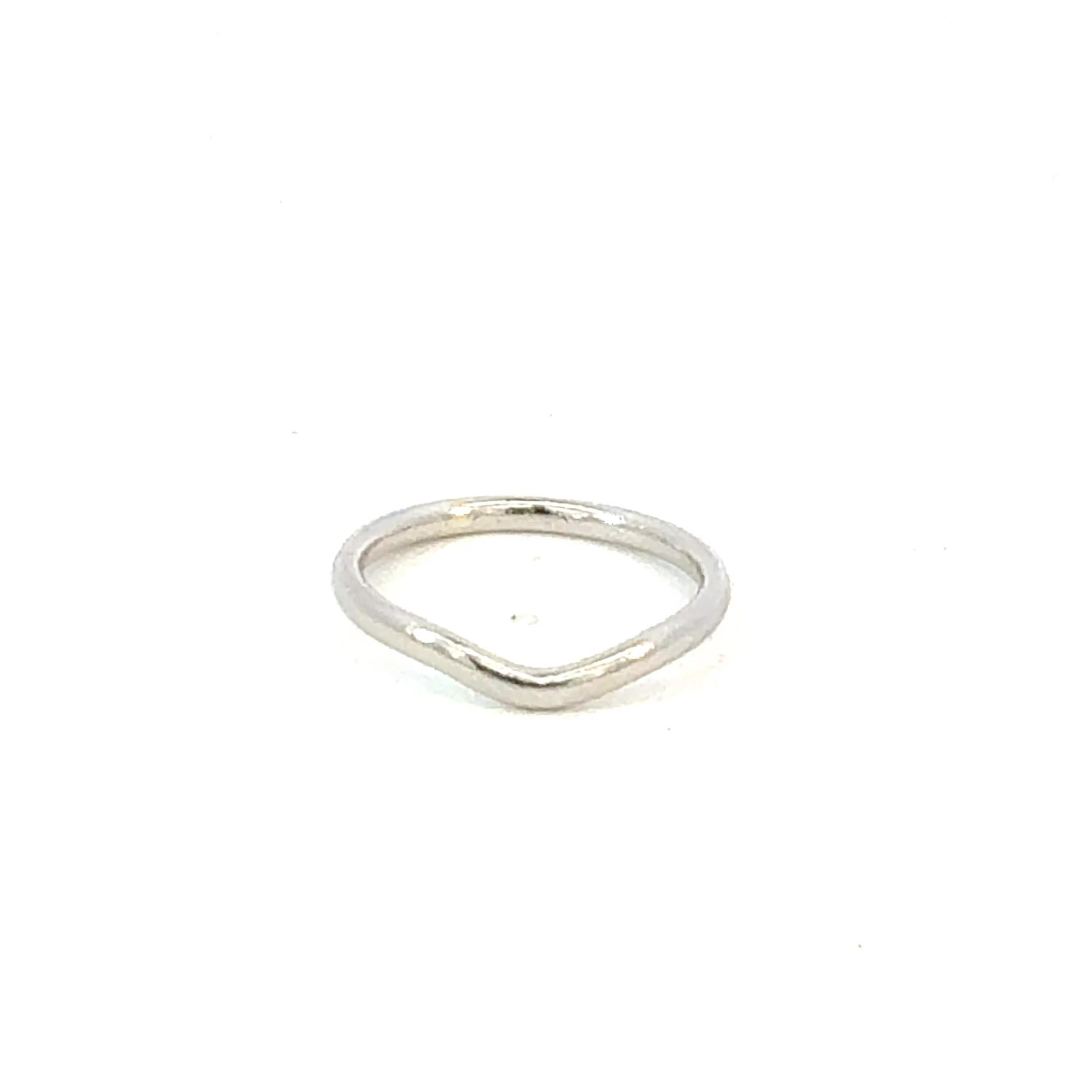 Anillo Tiffany & Co Wave de platino talla 7 de Elsa Peretti 2,2 mm Estate en venta 1