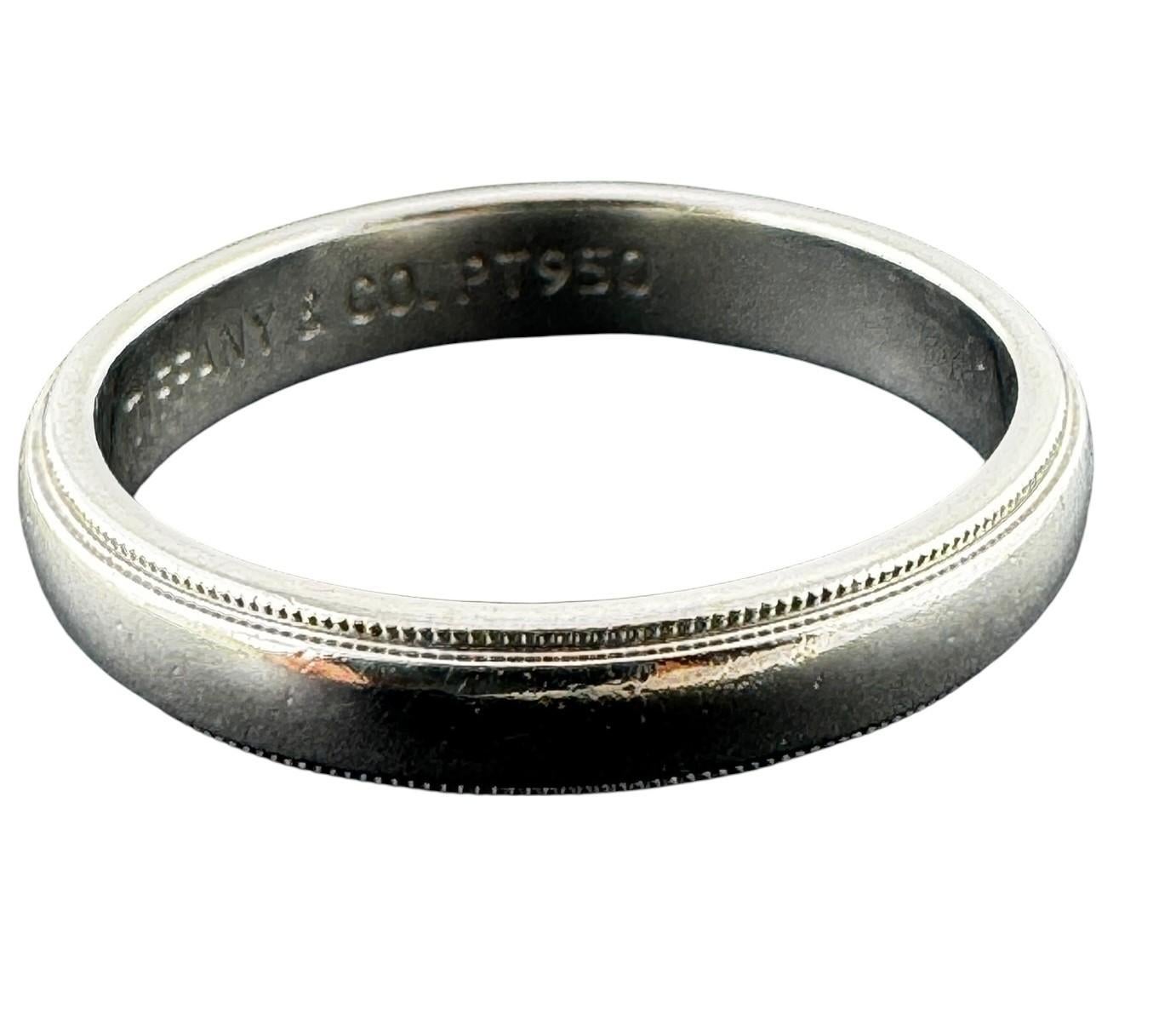 Tiffany & Co. Anneau de mariage en platine à grain de mil Taille 10.25 #22627 Bon état - En vente à Washington Depot, CT