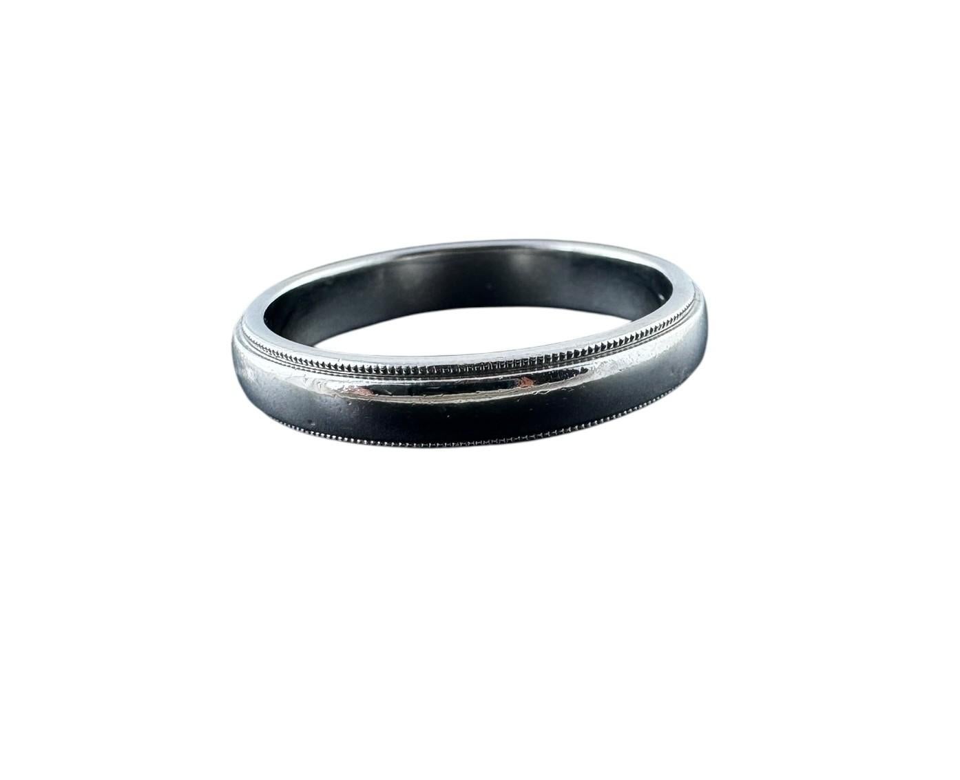 Tiffany & Co. Anneau de mariage en platine à grain de mil Taille 10.25 #22627 en vente 1