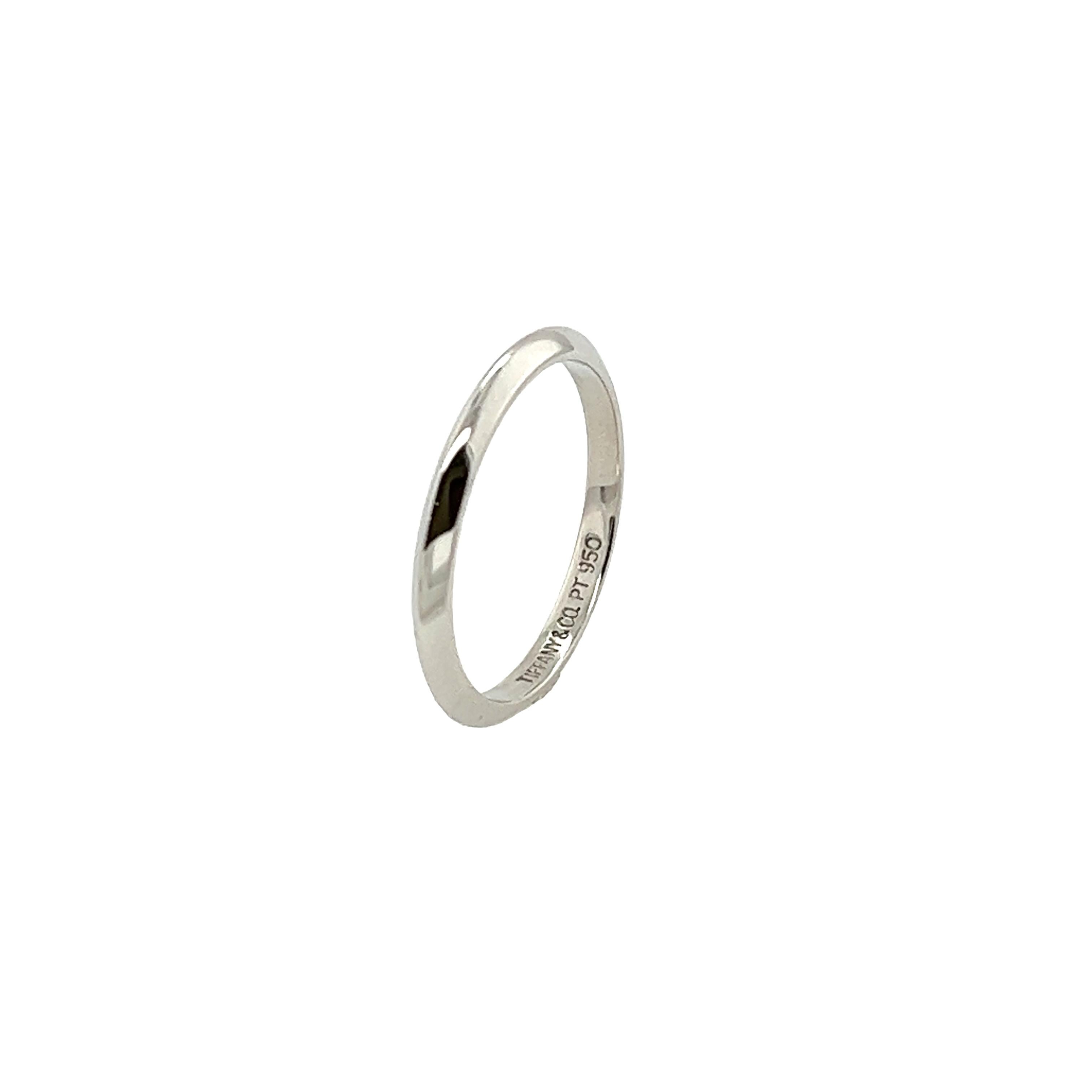 Women's or Men's Tiffany & Co. Platinum Wedding Band Ring For Sale