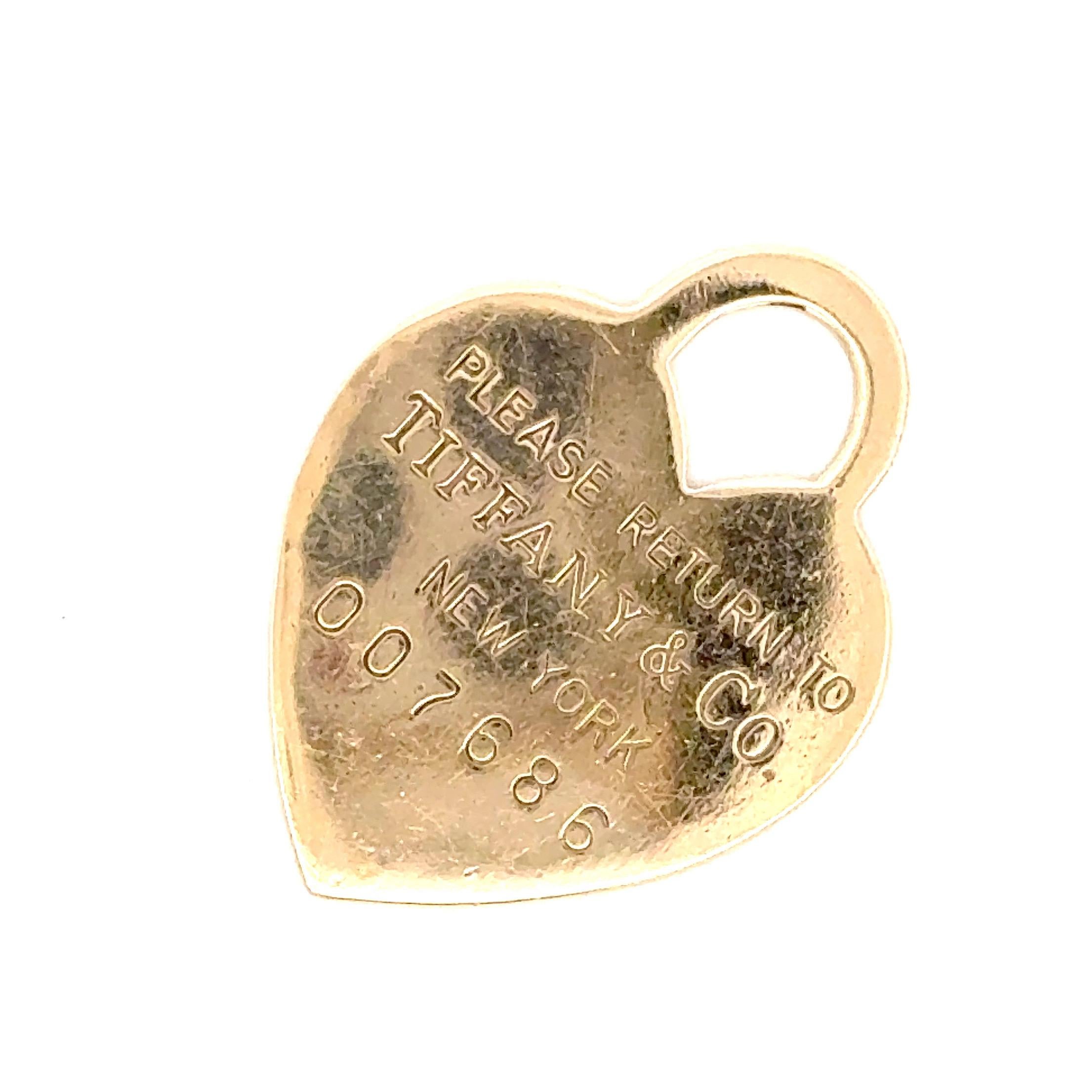 Tiffany & Co retour à Tiffany Heart Pendentif en or jaune 14 carats Excellent état - En vente à New York, NY