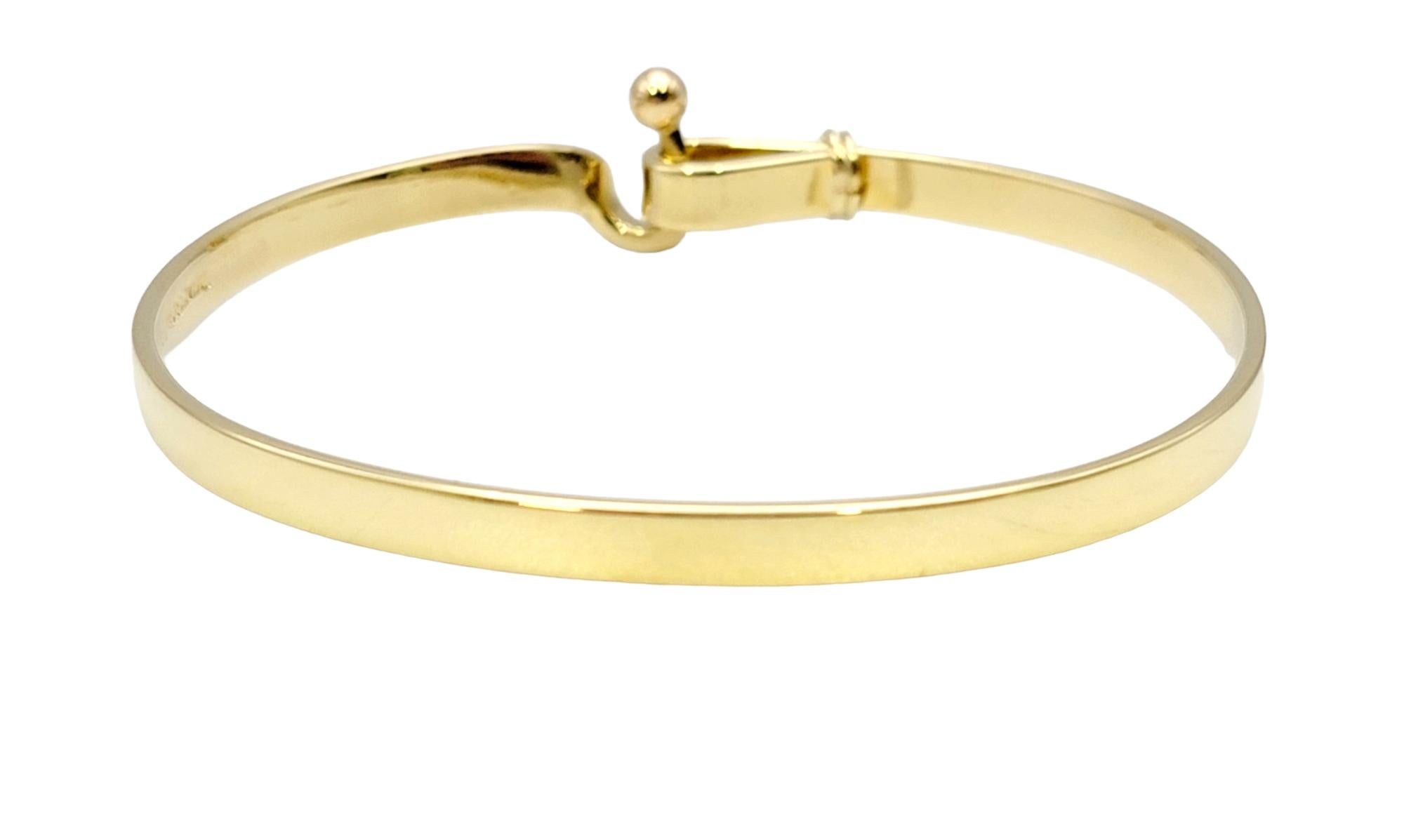 Tiffany & Co. Polished 18 Karat Yellow Gold Hook and Eye Bangle Bracelet 1