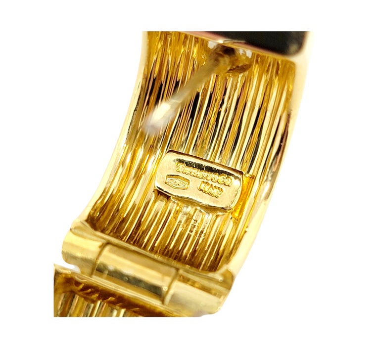Tiffany & Co. Polished 18 Karat Yellow Gold Ridged Huggie Hoop Pierced Earrings 7