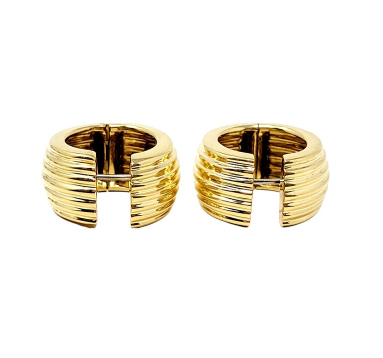 Tiffany & Co. Polished 18 Karat Yellow Gold Ridged Huggie Hoop Pierced Earrings 2