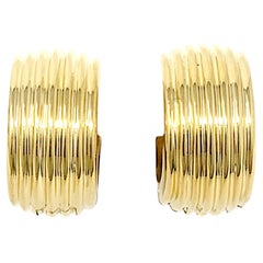 Tiffany & Co. Polished 18 Karat Yellow Gold Ridged Huggie Hoop Pierced Earrings