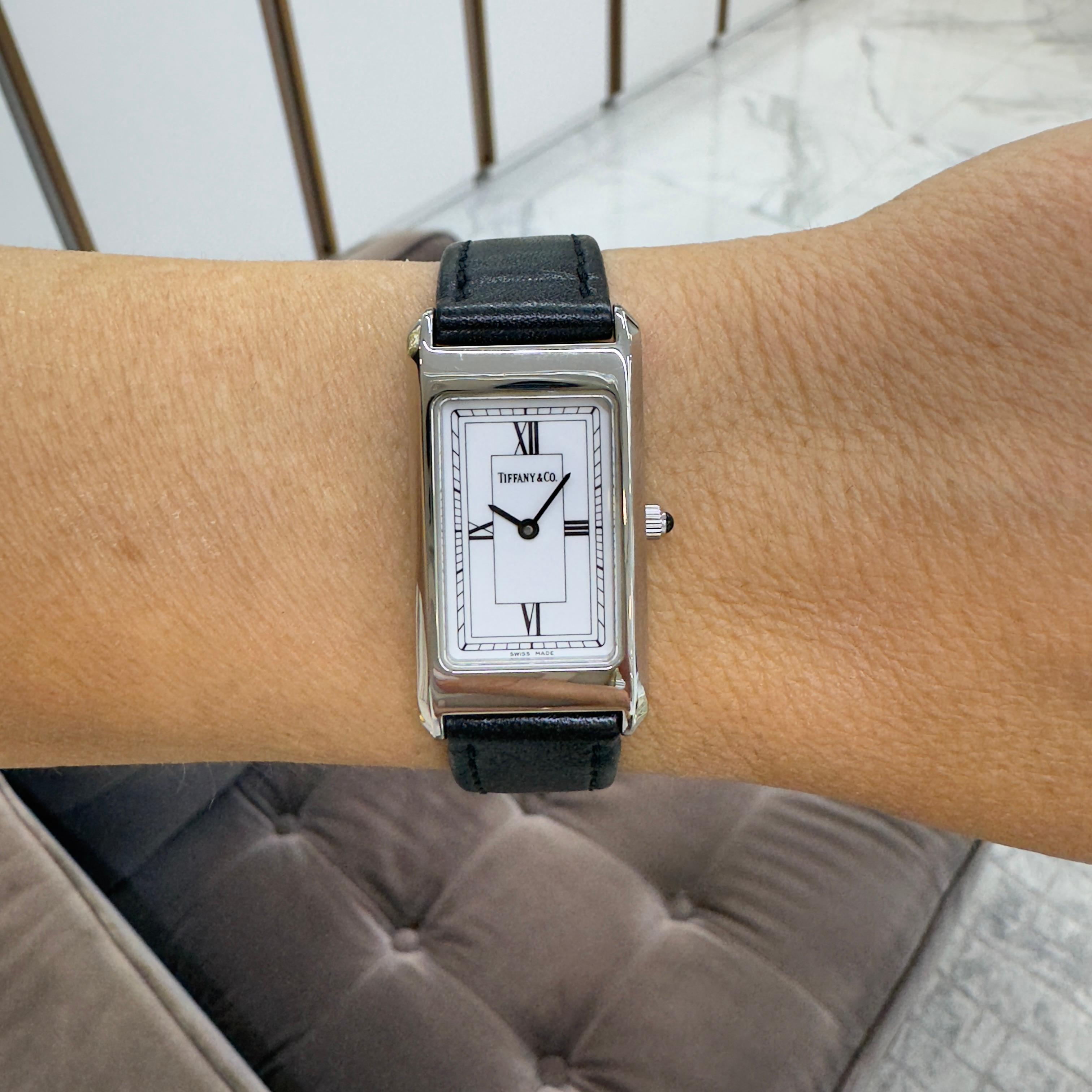 Tiffany & Co. Reloj de cuarzo de acero inoxidable con esfera blanca Portfolio 20MM en venta 5
