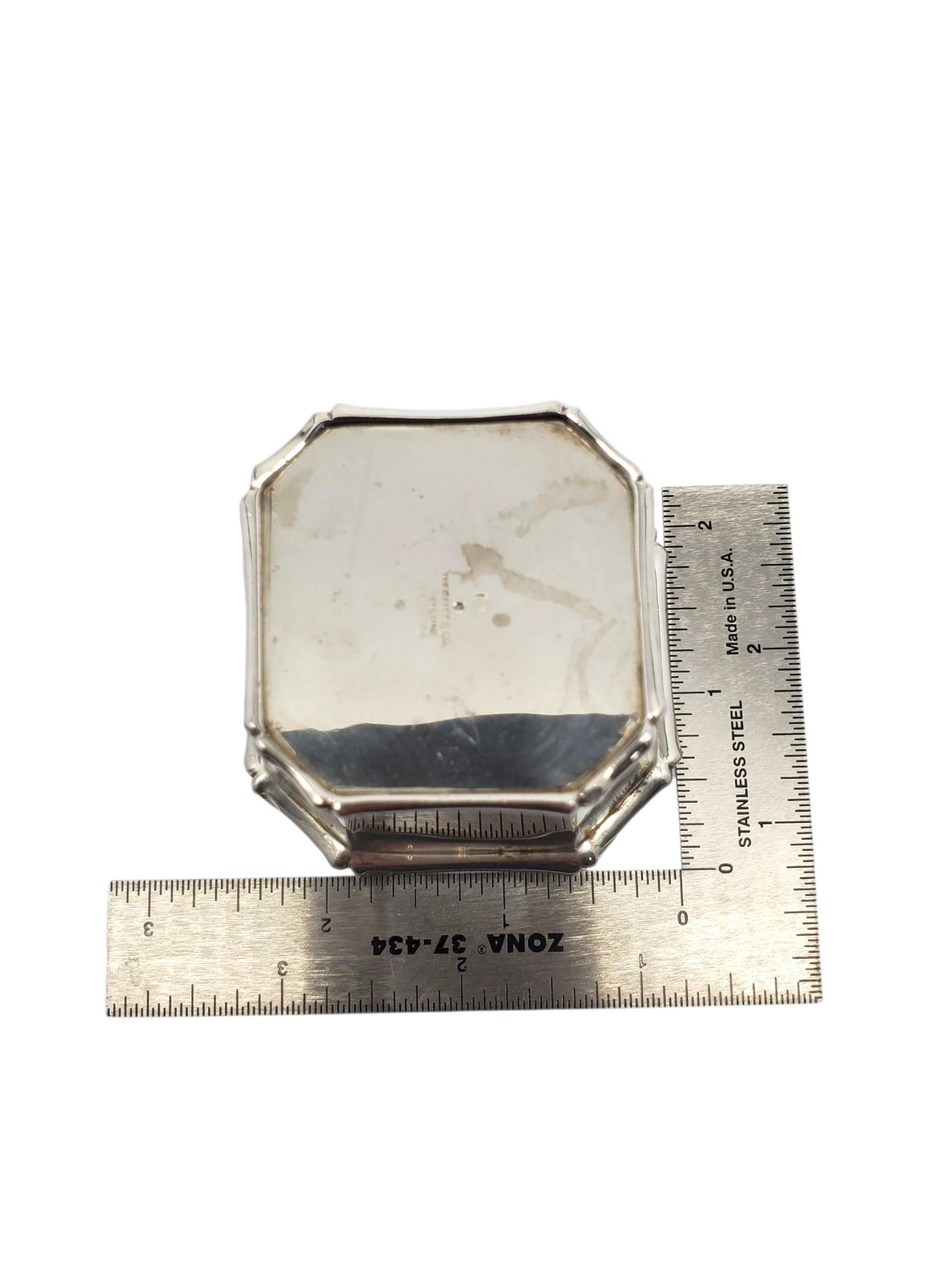 Tiffany & Co. Plat à bibelots octogonal en argent sterling du Portugal #22602 Unisexe en vente