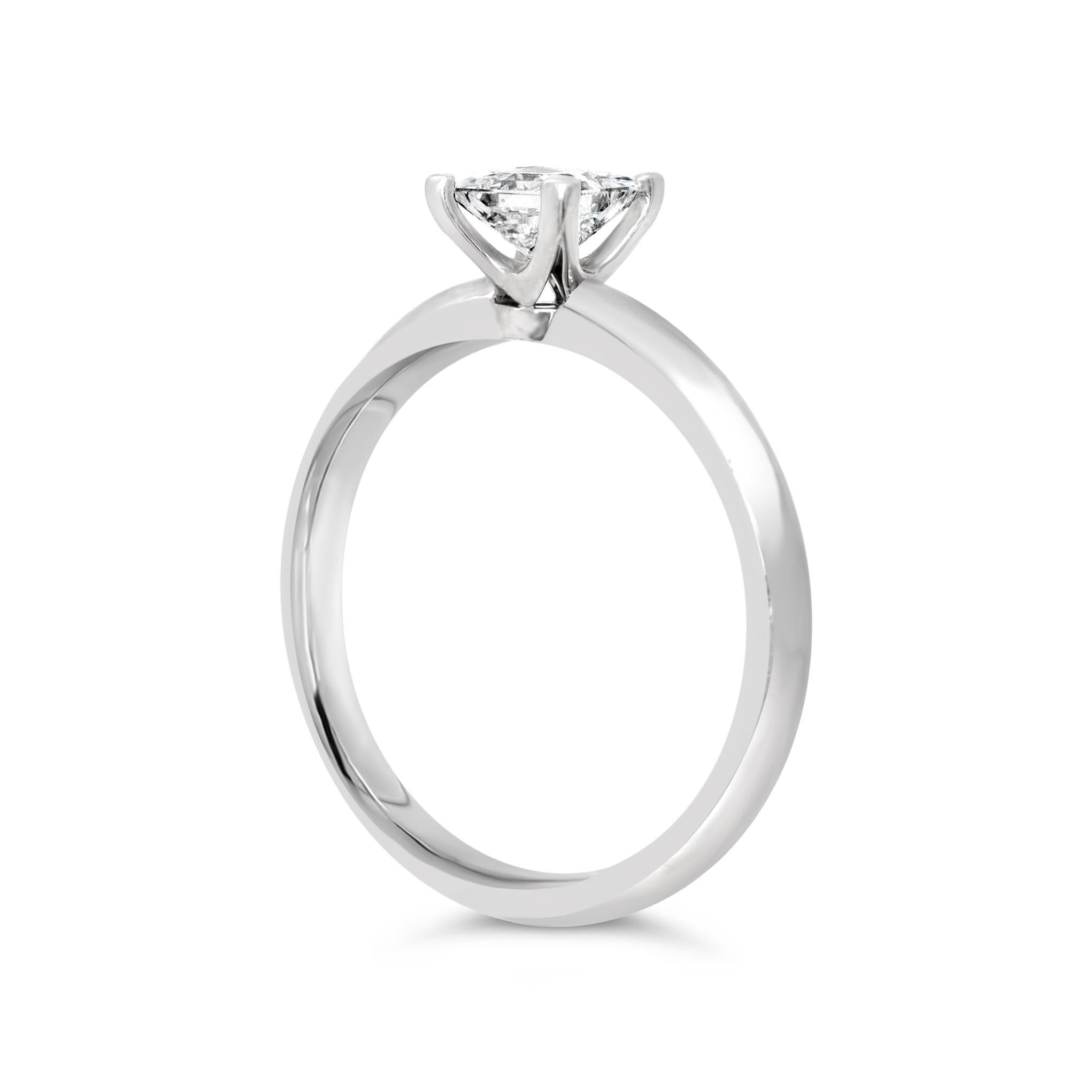 Platinring von Tiffany & Co mit 0,65 Karat zertifiziertem H VVS2 Diamant im Prinzessinnenschliff Damen